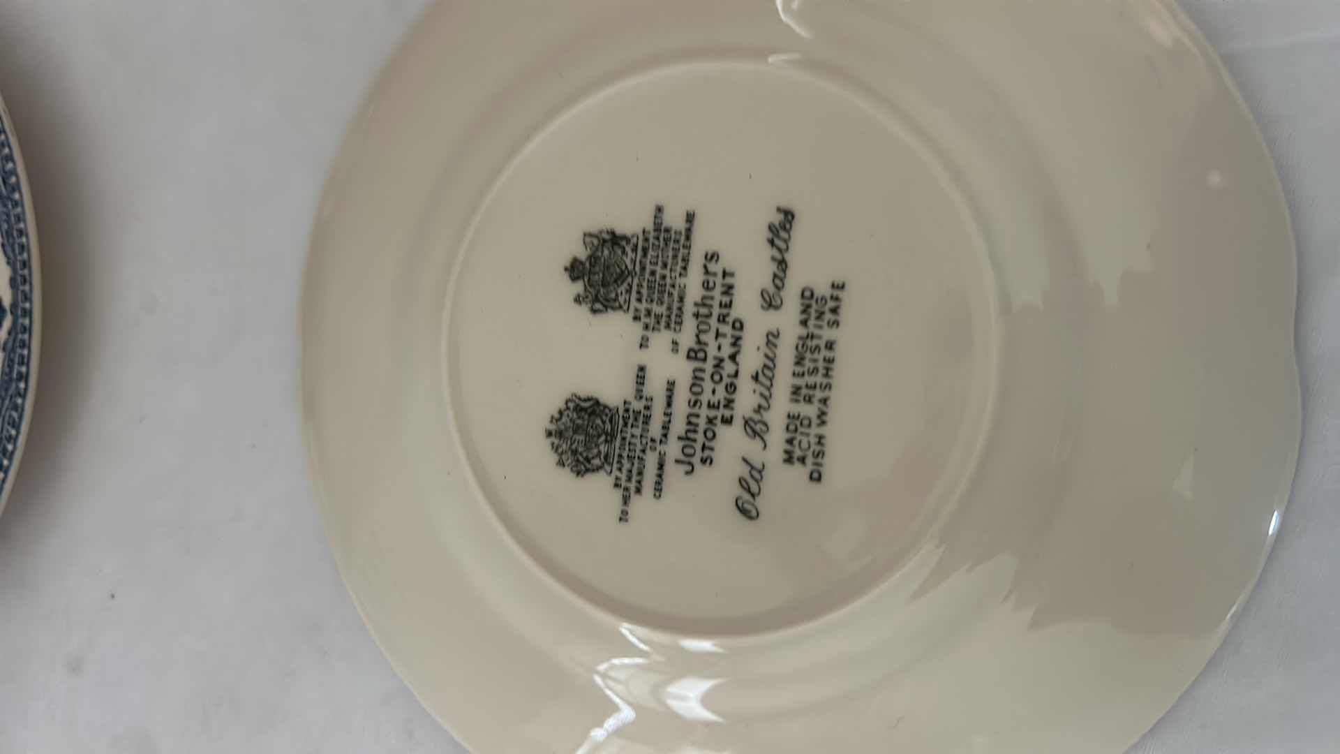 Photo 4 of 4 - OLD BRITAIN CASTLES BLUE JOHNSON BROTHERS BREAD AND BUTTER PLATE 6.25