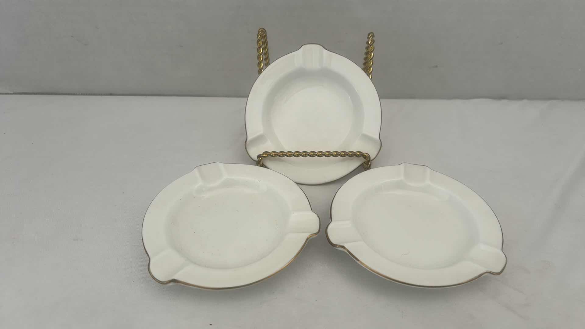 Photo 5 of 3-SHELLEY FINE BONE CHINA ENGLAND SMALL ASHTRAYS