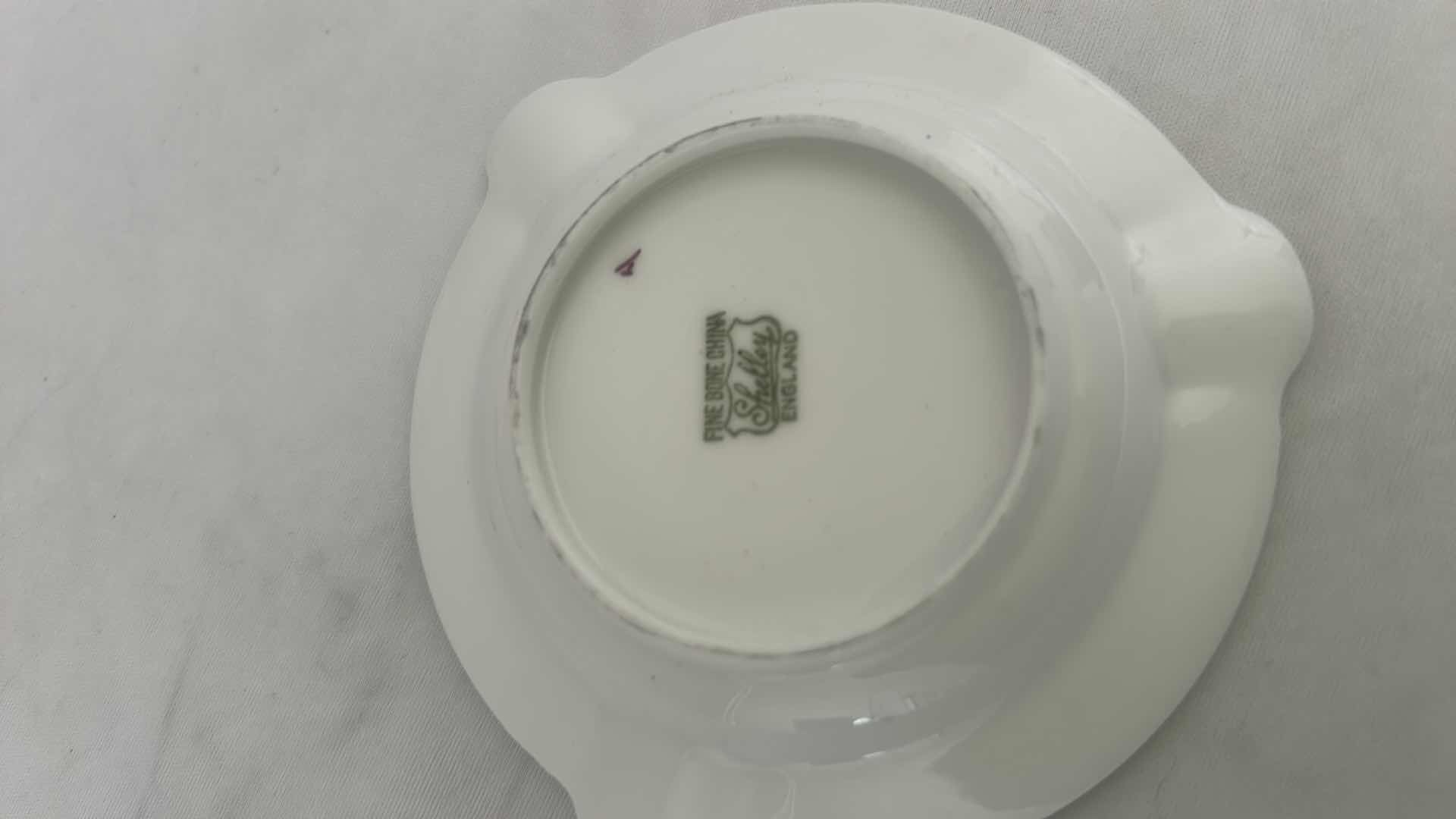 Photo 1 of 3-SHELLEY FINE BONE CHINA ENGLAND SMALL ASHTRAYS