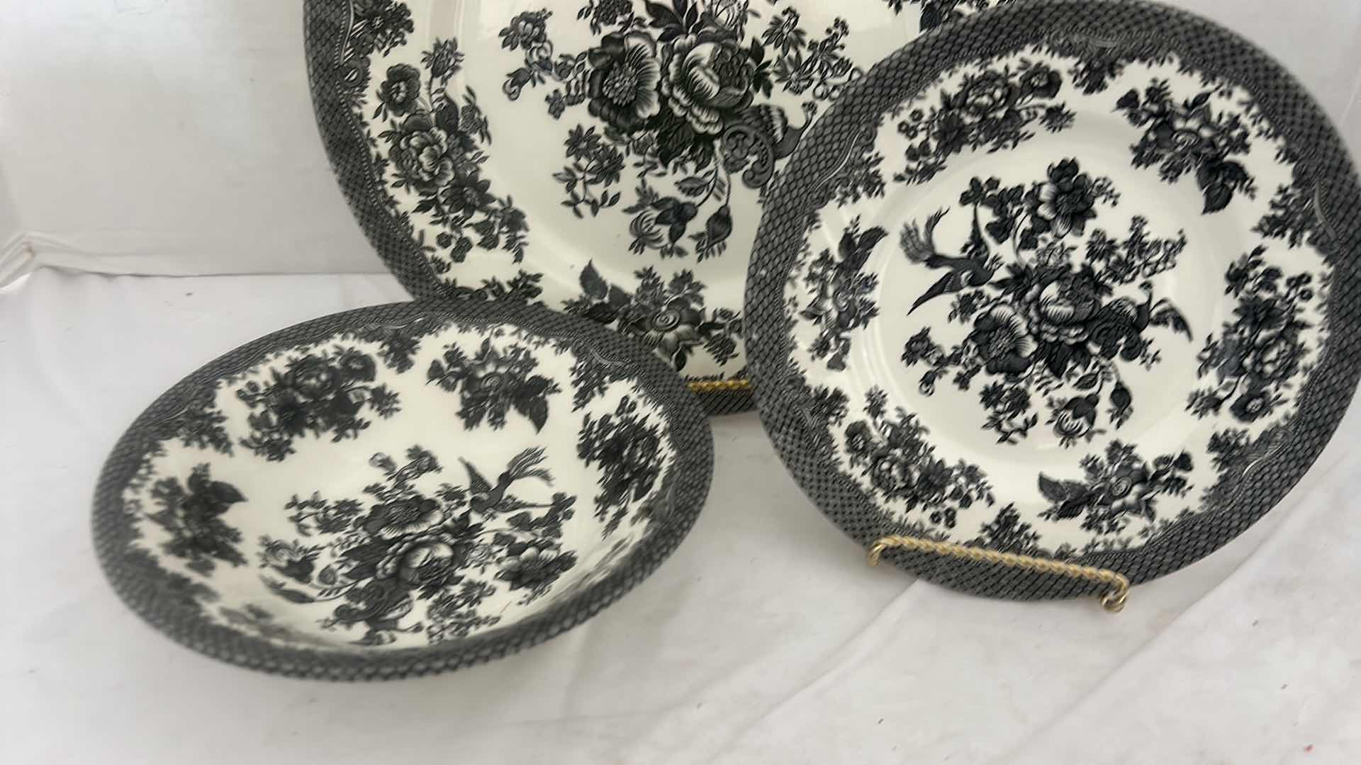 Photo 1 of 5 PC- ASIATIC PHEASANT BLACK & WHITE PORCELAIN CHINA SET BY BARRATTS MADE IN ENGLAND 