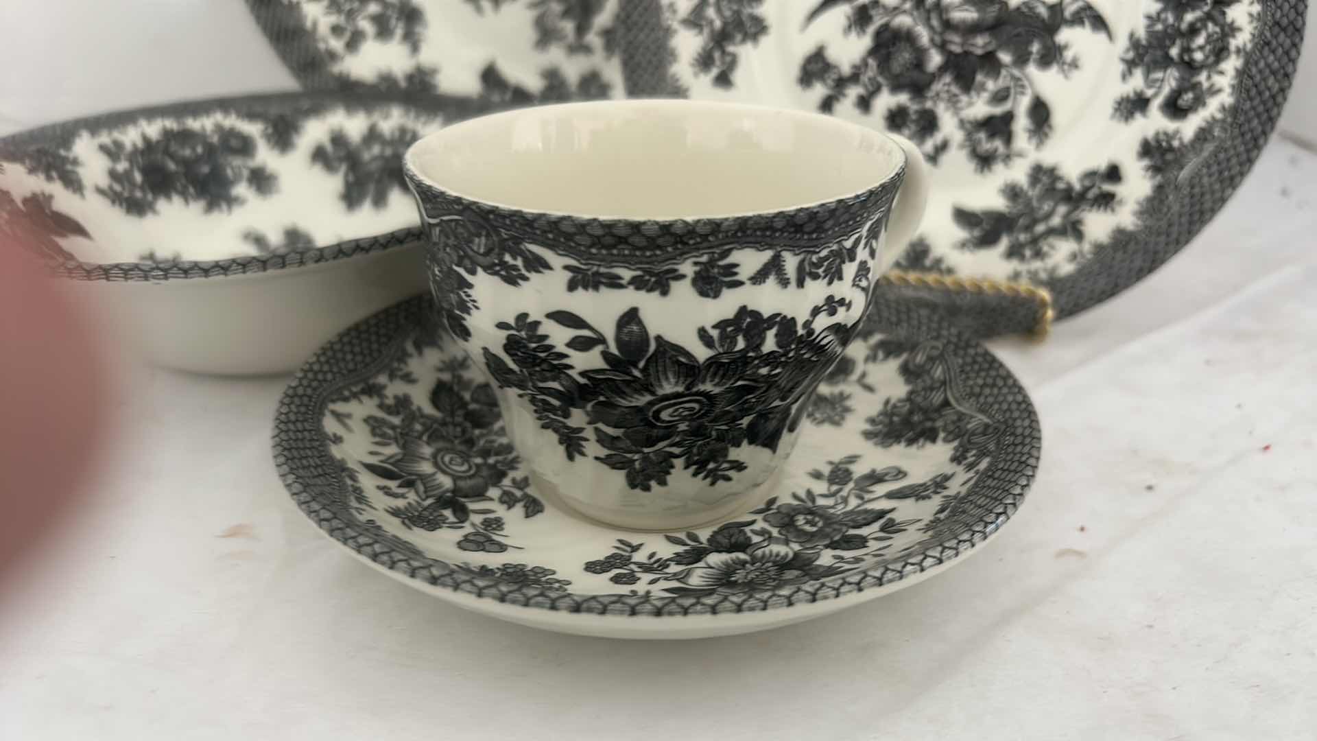 Photo 1 of 5 PC- ASIATIC PHEASANT BLACK & WHITE PORCELAIN CHINA SET BY BARRATTS MADE IN ENGLAND 