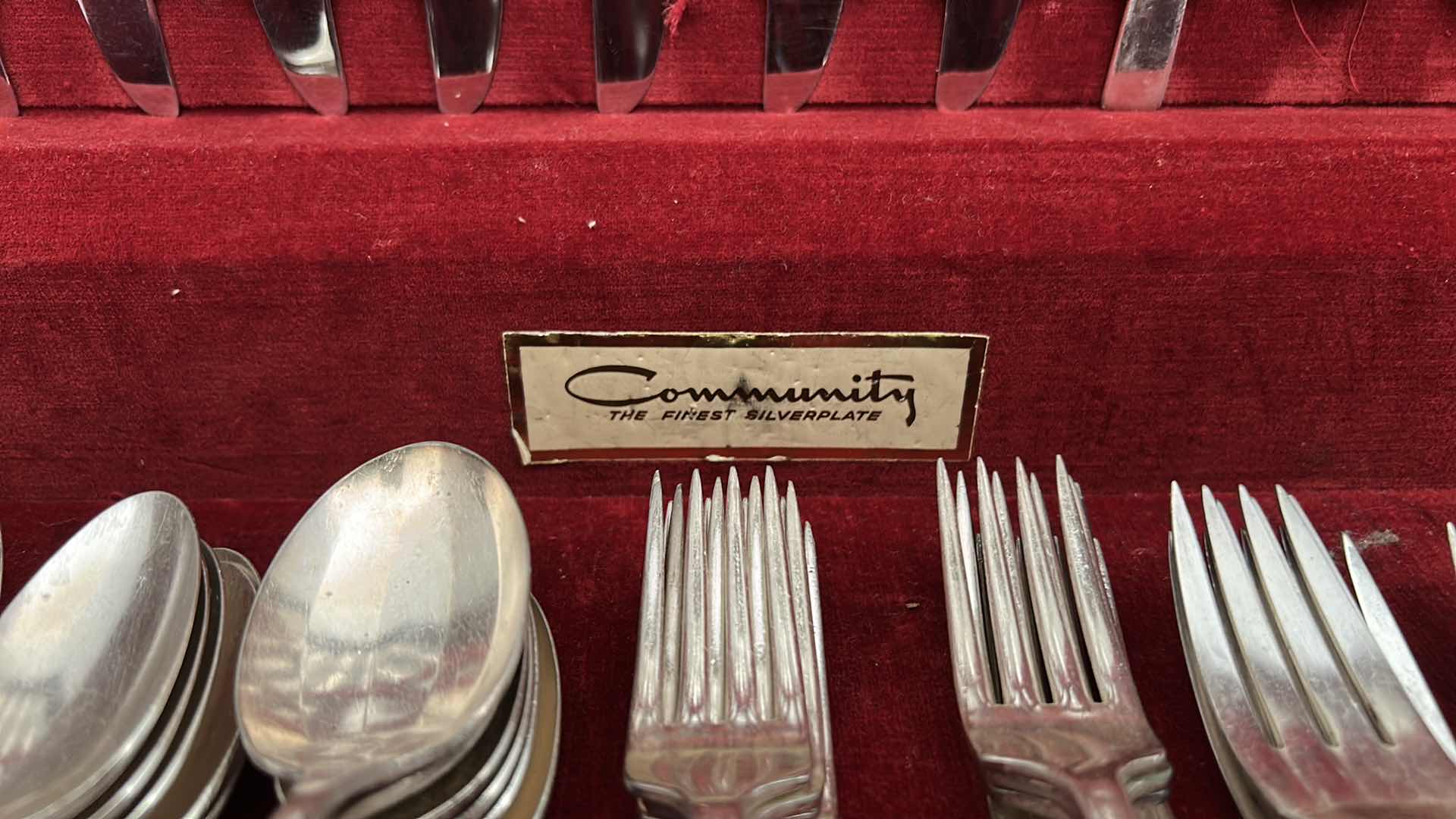 Photo 4 of 53 PC-COMMUNITY MORNING STAR SILVER-PLATED FLATWARE IN STORAGE CASE