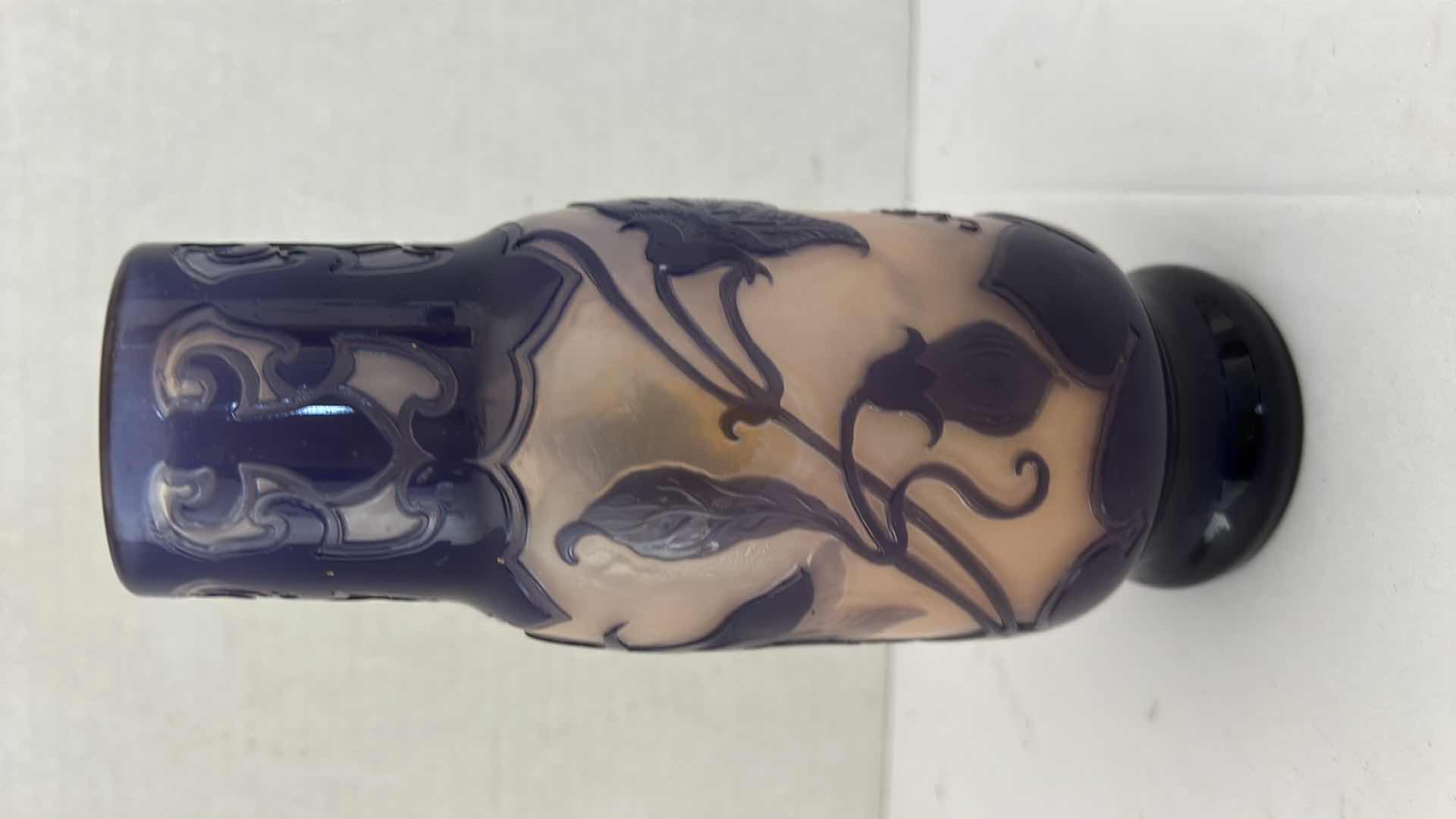 Photo 1 of EMILY GALLE' "WATER LILY" VASE H 7.5”