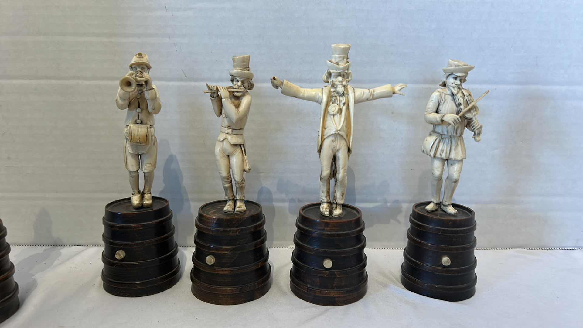 Photo 9 of 7 - ANTIQUE FINELY CARVED IVORY FIGURES OF MUSICIANS FROM GERMANY  (3 ARE BROKEN)  H6.5”