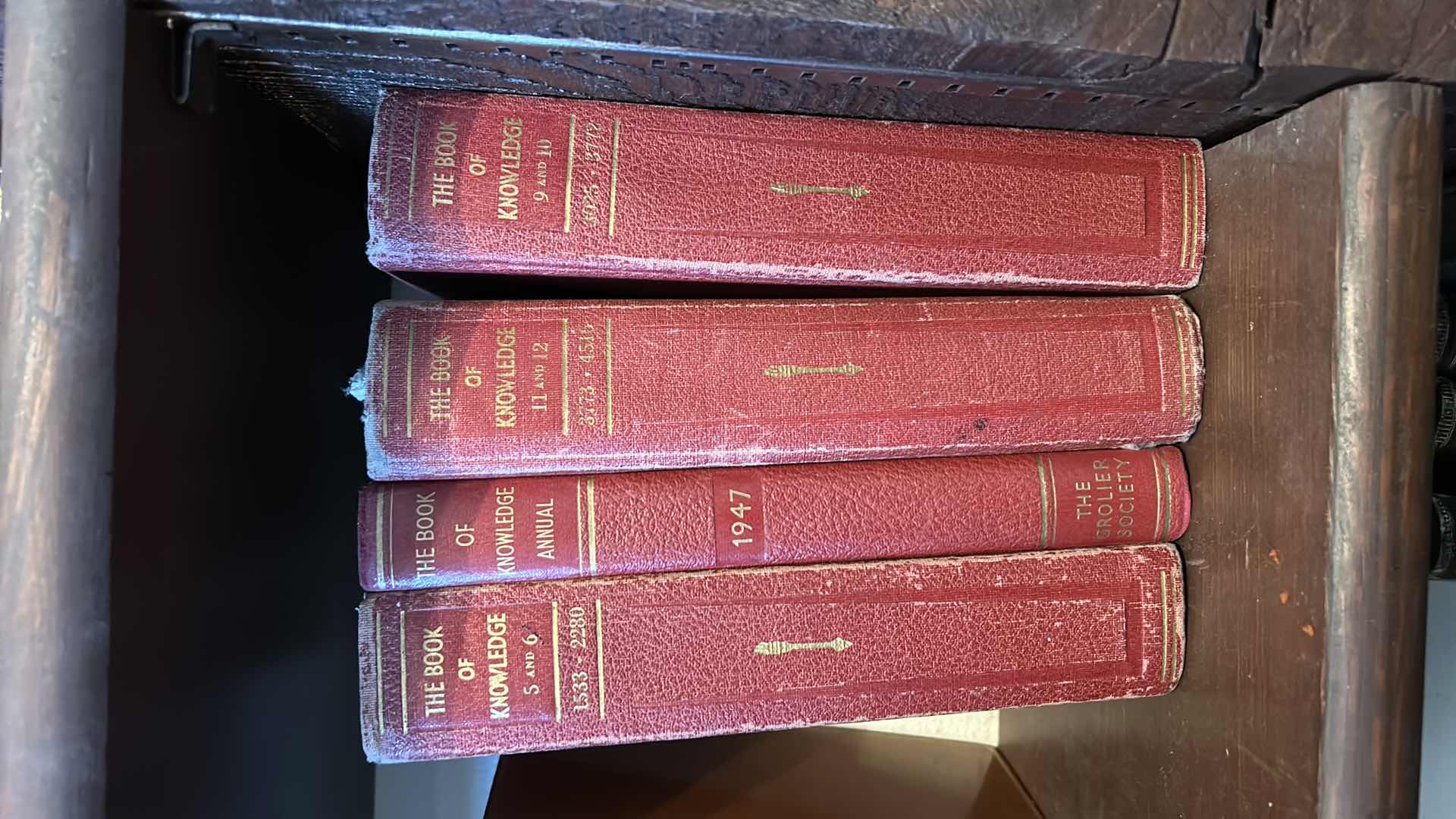 Photo 1 of 4 ANTIQUE HARDCOVER BOOKS / THE BOOK OF KNOWLEDGE