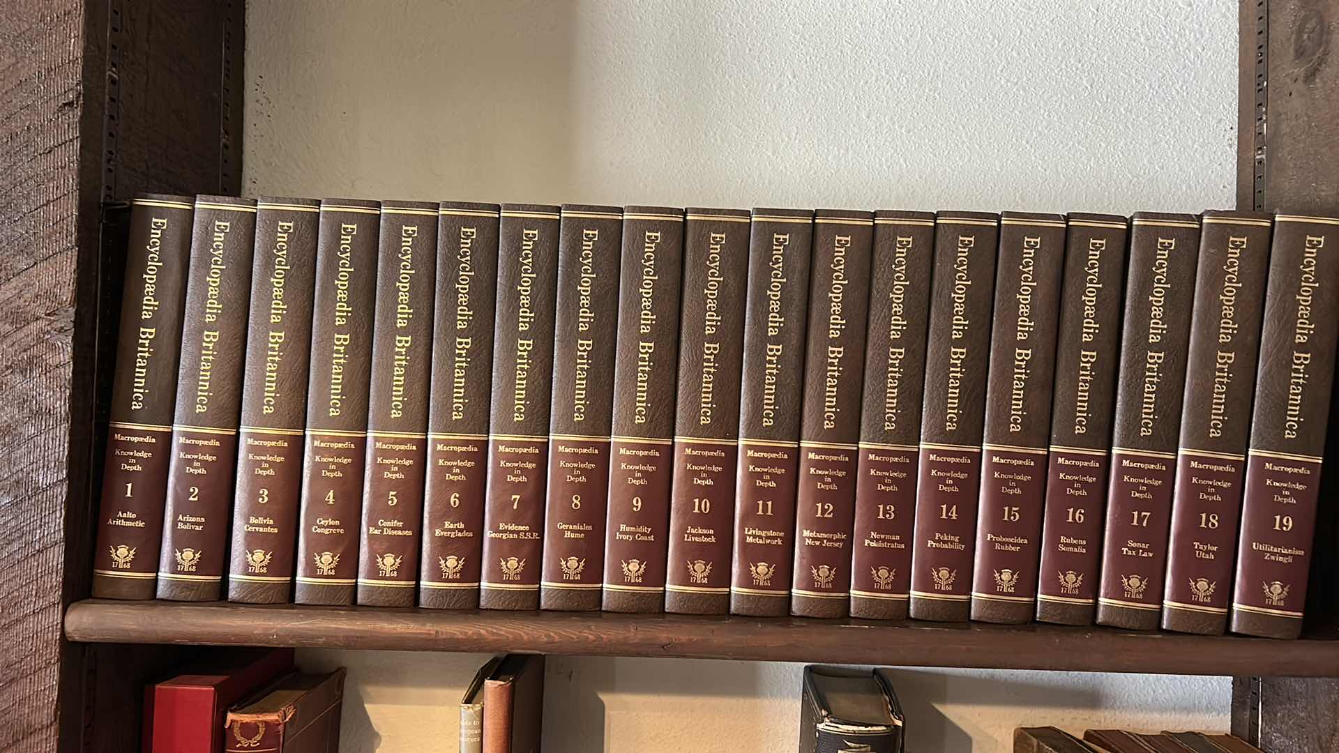 Photo 1 of 19 ENCYCLOPEDIA BRITANNICA