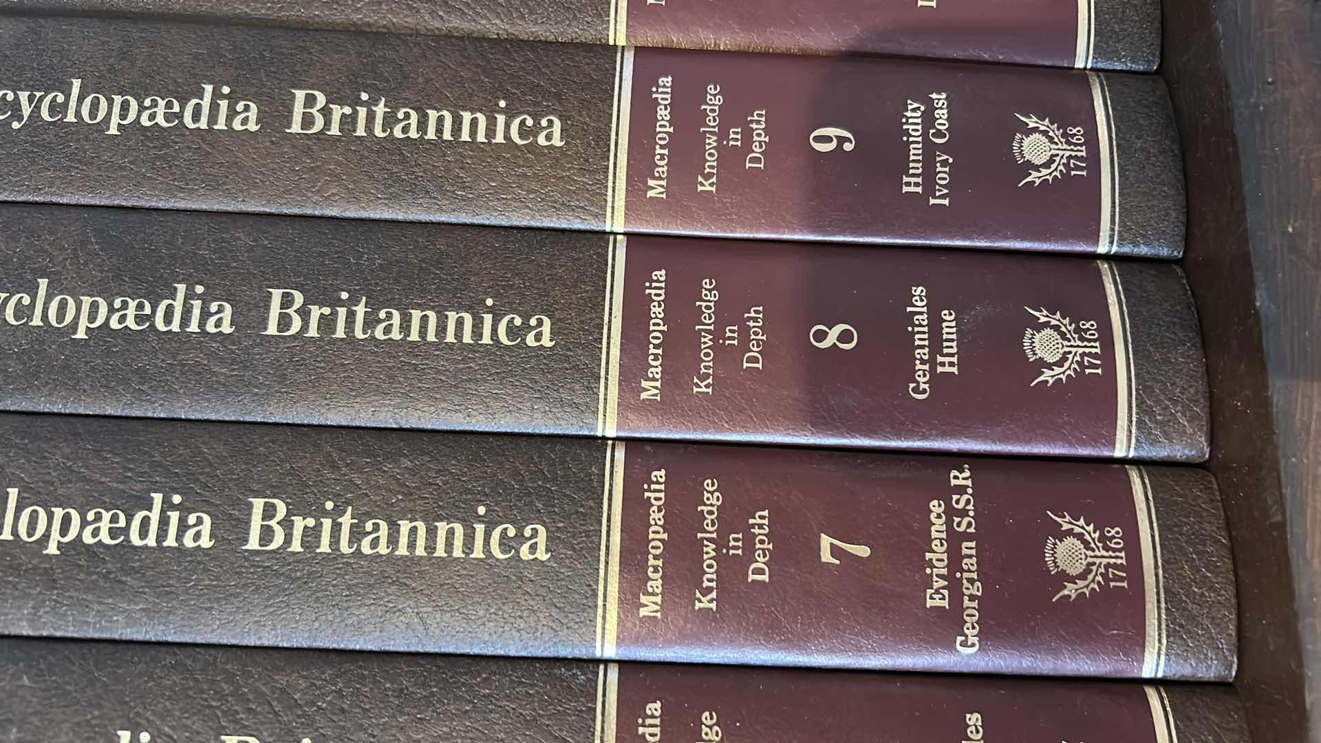 Photo 4 of 19 ENCYCLOPEDIA BRITANNICA