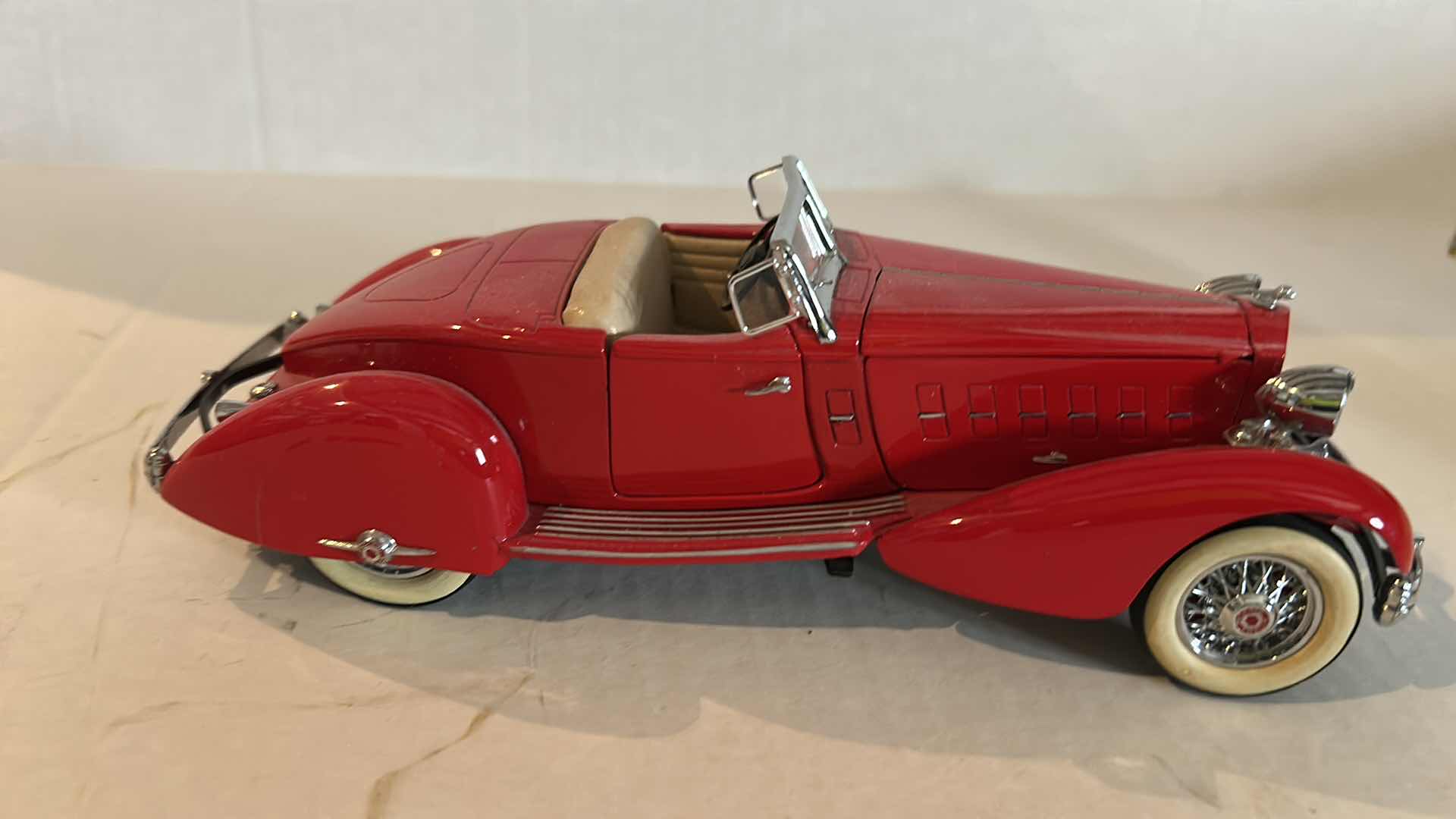 Photo 1 of 9” METAL CAR REPLICA DANBURY MINT