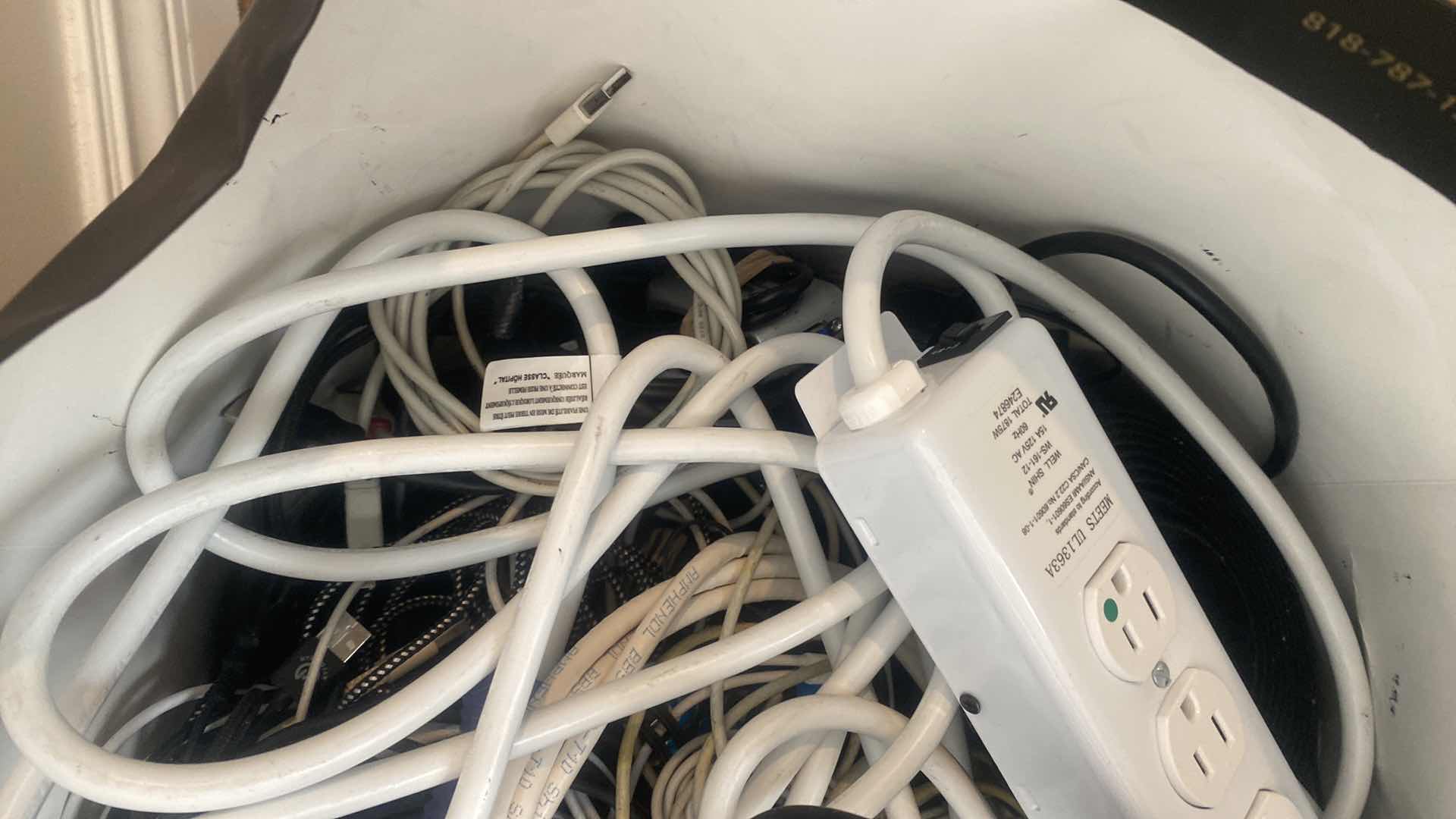 Photo 1 of BAG OF ELECTRONICS WIRES & CORDS