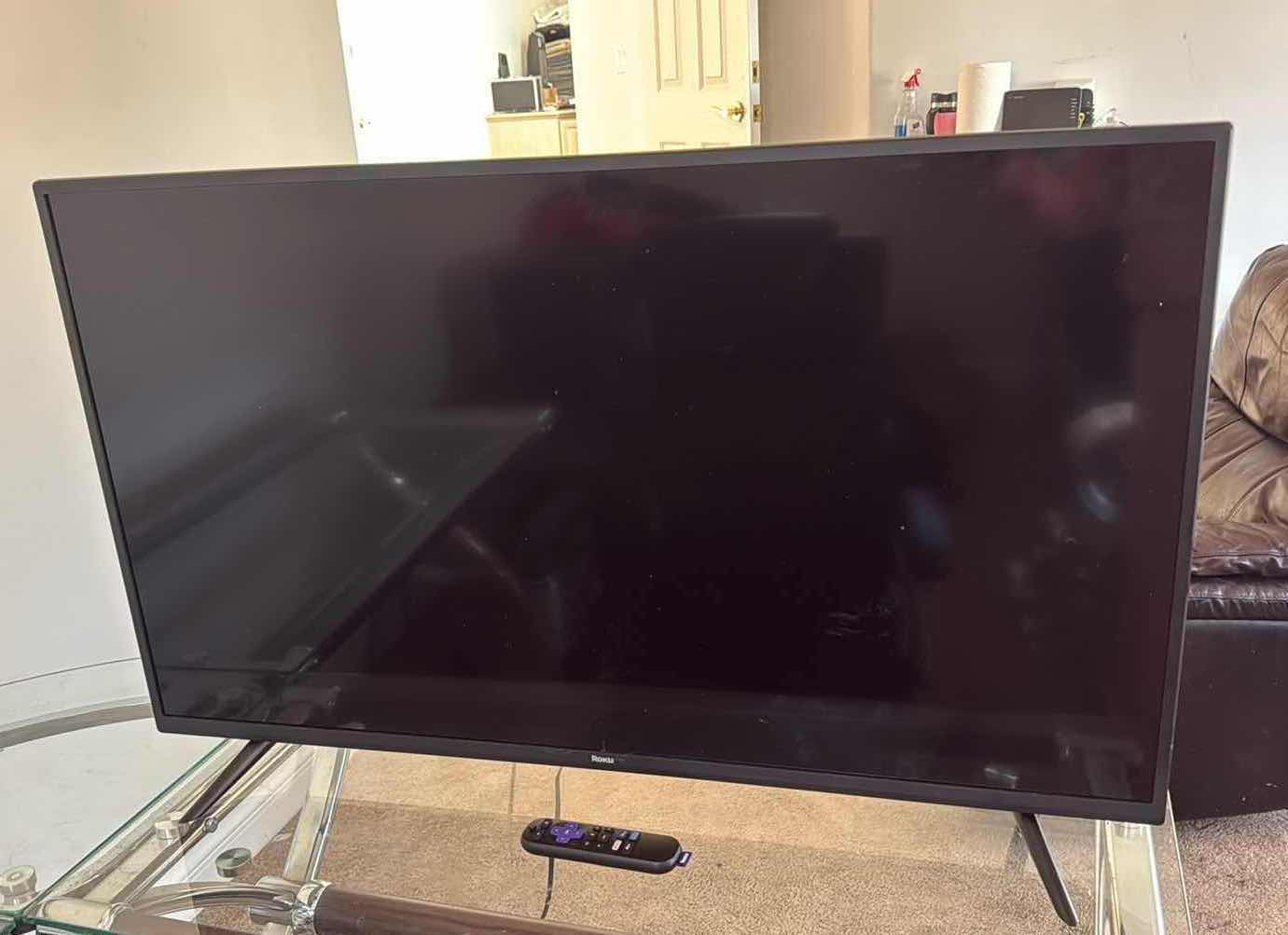 Photo 1 of ROKU 40” HDMI TV W REMOTE