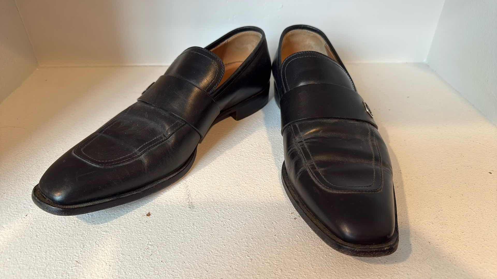 Photo 1 of GUCCI MEN’S DESIGNER SHOES (SIZE 9)