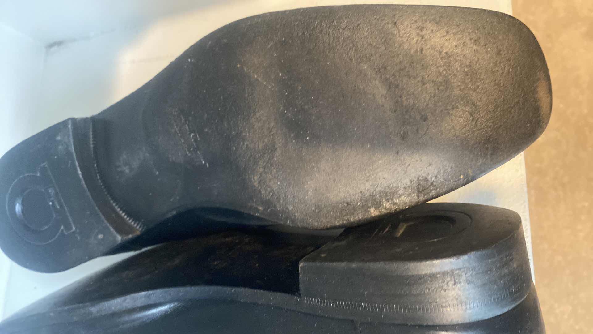 Photo 1 of MENS SALVATORE FERRAGAMO LOAFERS SIZE 9 1/2