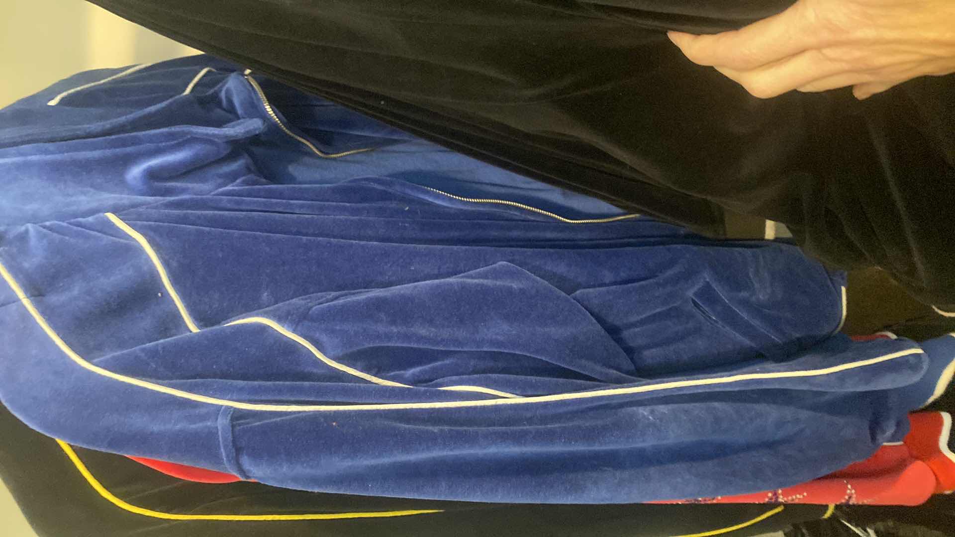 Photo 1 of MENS TRACK SUITS & ZIP UP SWEAT SHIRTS  SIZE X-LARGE