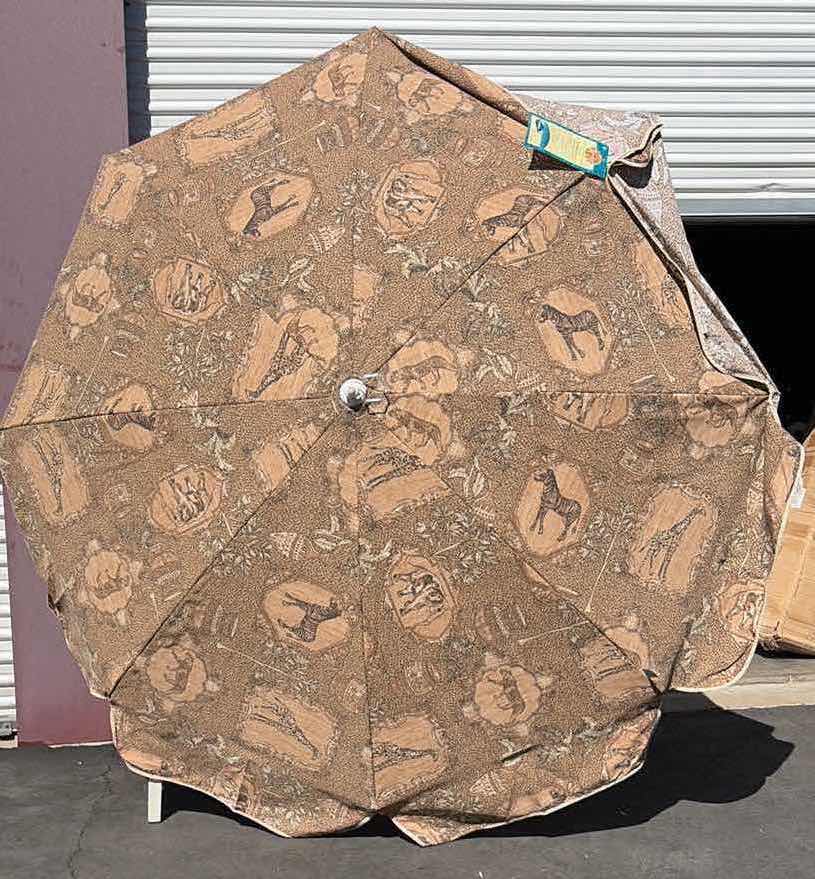 Photo 1 of 2 UMBRELLAS BROWN/ ORANGE 9’D/ 7’D