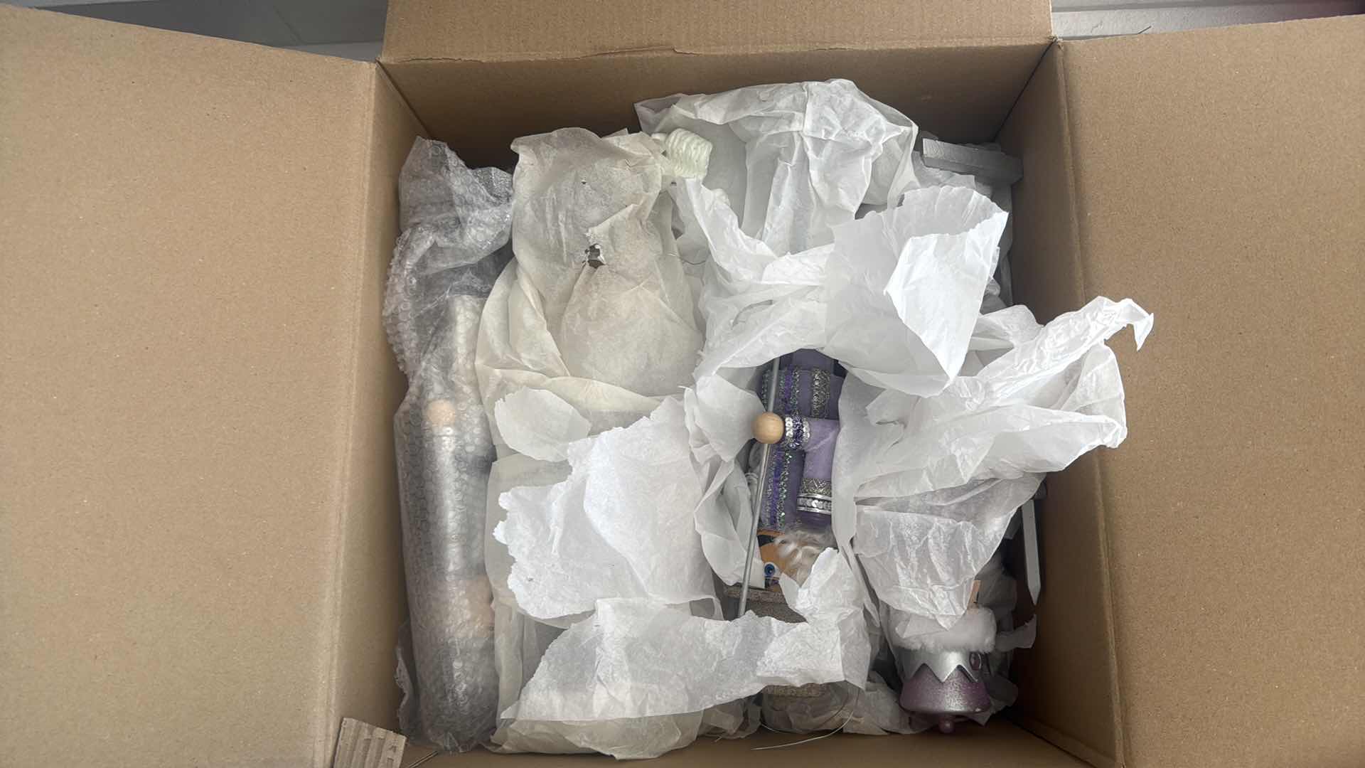 Photo 1 of CONTENTS OF BOX-TOY SOLDIERS PURPLE/SILVER