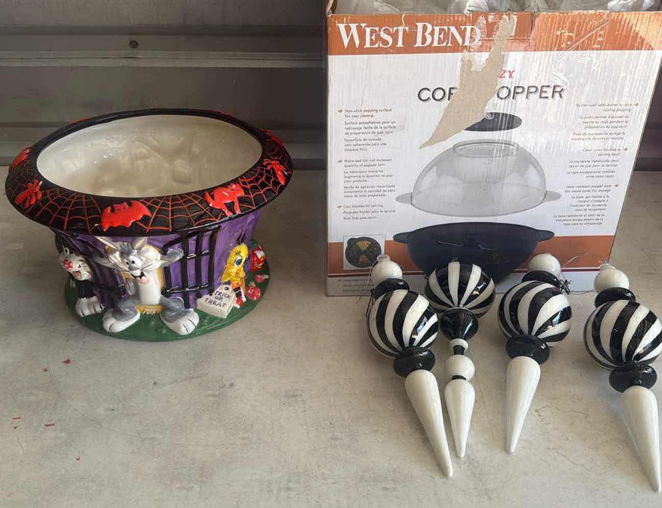 Photo 1 of CONTENTS OF BOX-LOONEY TUNES CANDY BOWL/BLACK/WHITE GLASSORNAMENTS