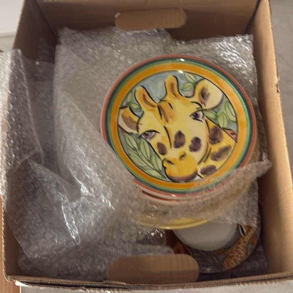 Photo 1 of CONTENTS OF BOX- 18 ANIMAL DISHES