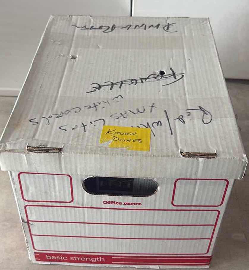 Photo 1 of CONTENTS OF BOX-VHS/STAR-TREK MAGAZINE/