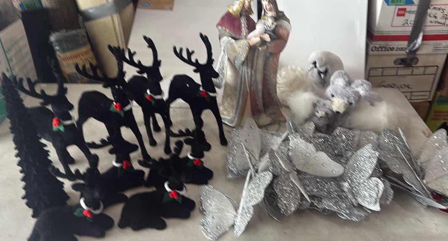 Photo 1 of CONTENTS OF TOTE-REINDEER/BUTTERFLY