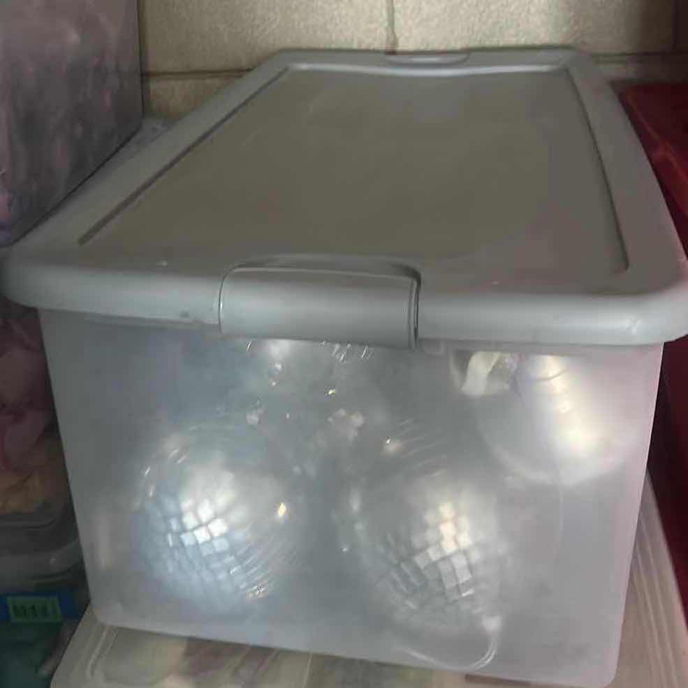 Photo 1 of TO FULL OF LARGE CHRISTMAS ORNAMENTS