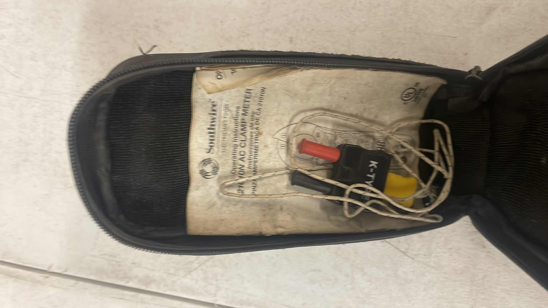 Photo 1 of SOUTHWIRE 21010N AC CLAMP METER