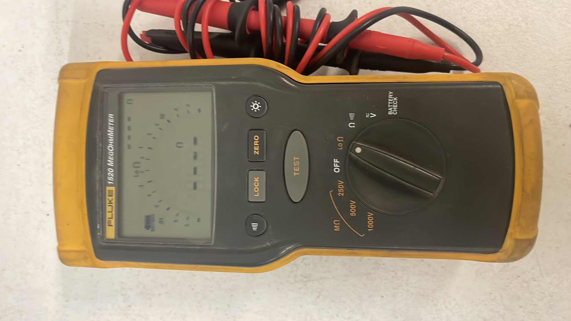 Photo 1 of FLUKE 1520 MEGOHMMETER