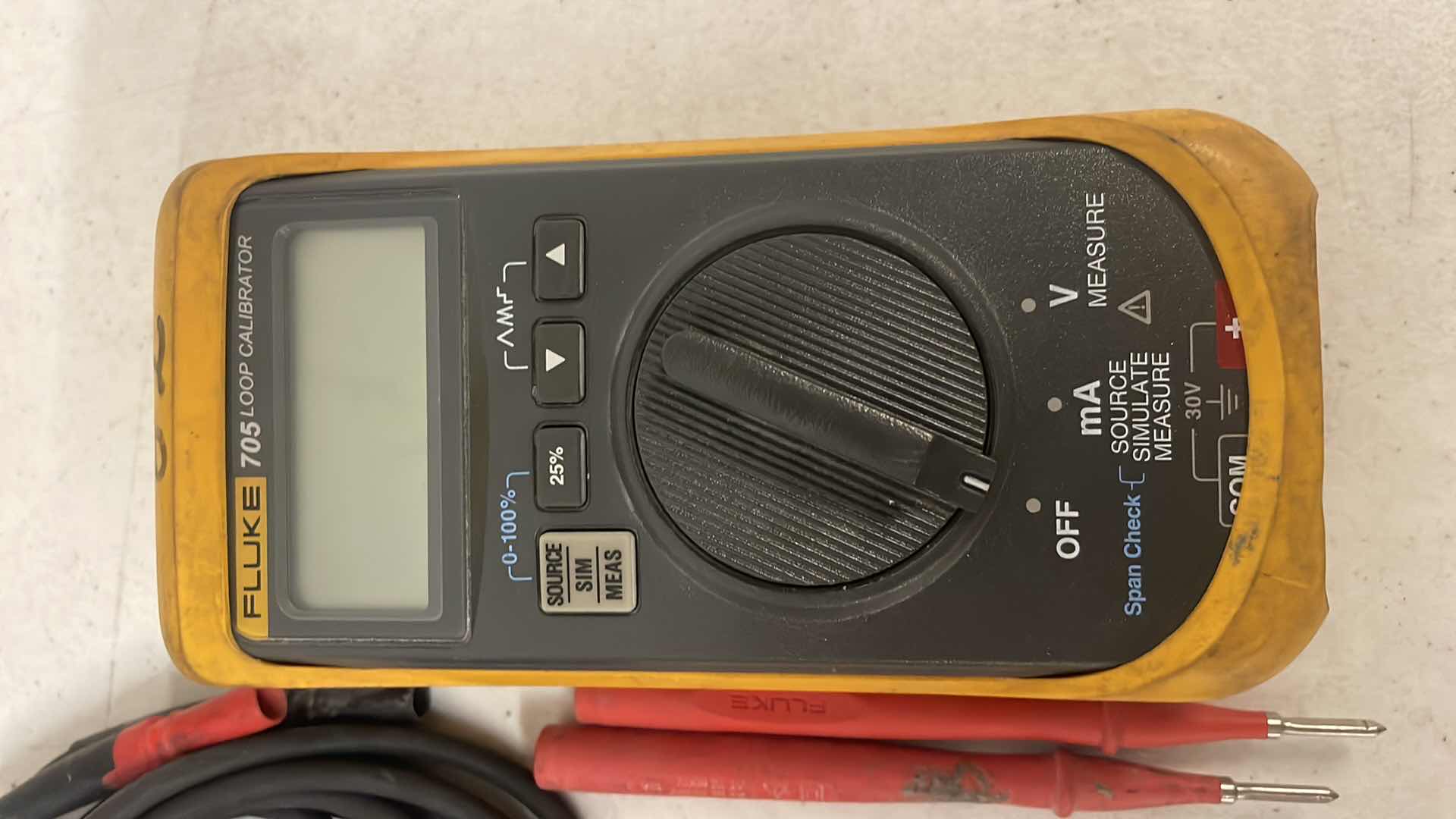 Photo 1 of FLUKE 705 LOOP CALIBRATOR