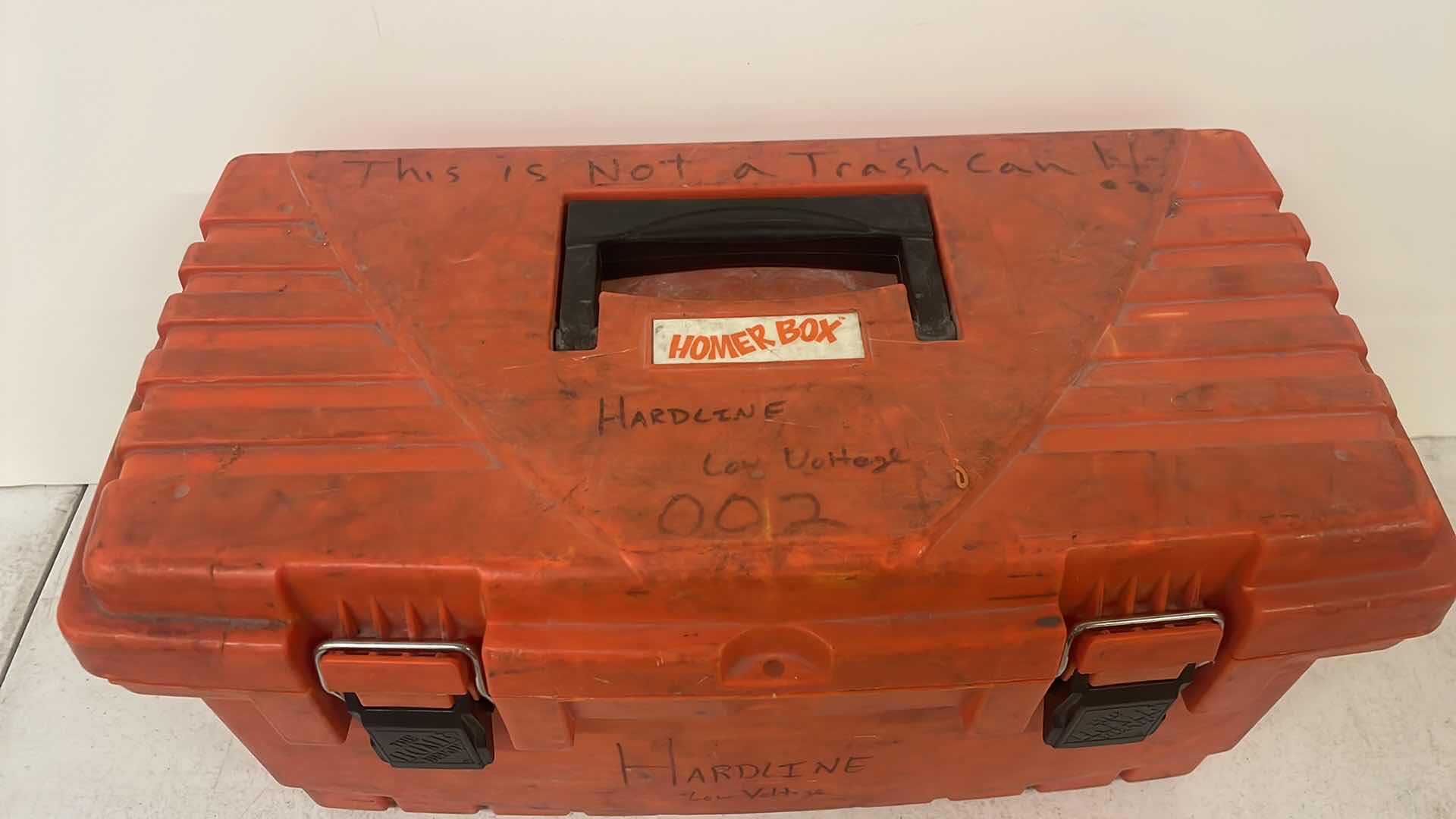 Photo 6 of KLEIN TOOLS RATCHETING CRIMPER/STRIPPER AND OTHER LOW VOLTAGE ITEMS IN HARD CARRYING CASE