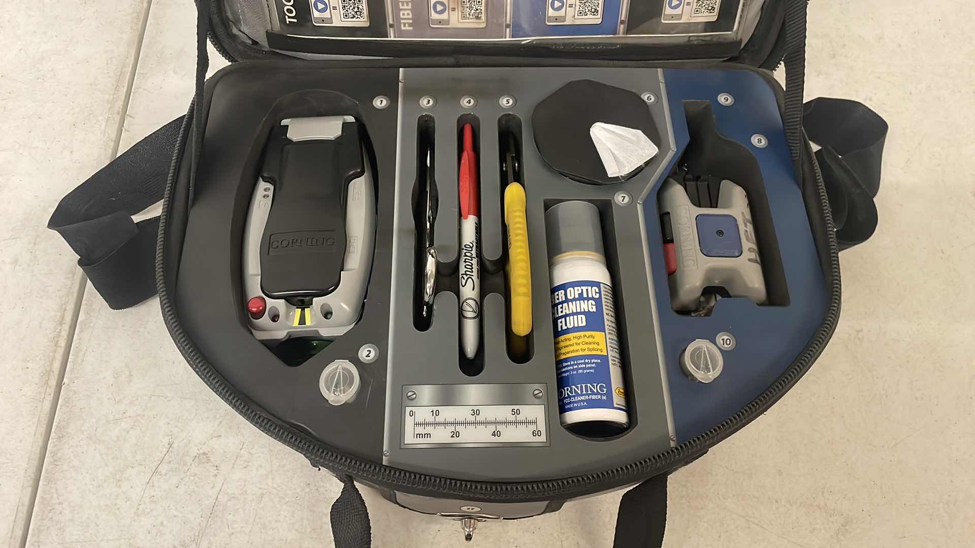 Photo 2 of UNICAM® HIGH-PERFORMANCE INSTALLATION TOOLKIT  LC, SC AND ST® COMPATIBLE