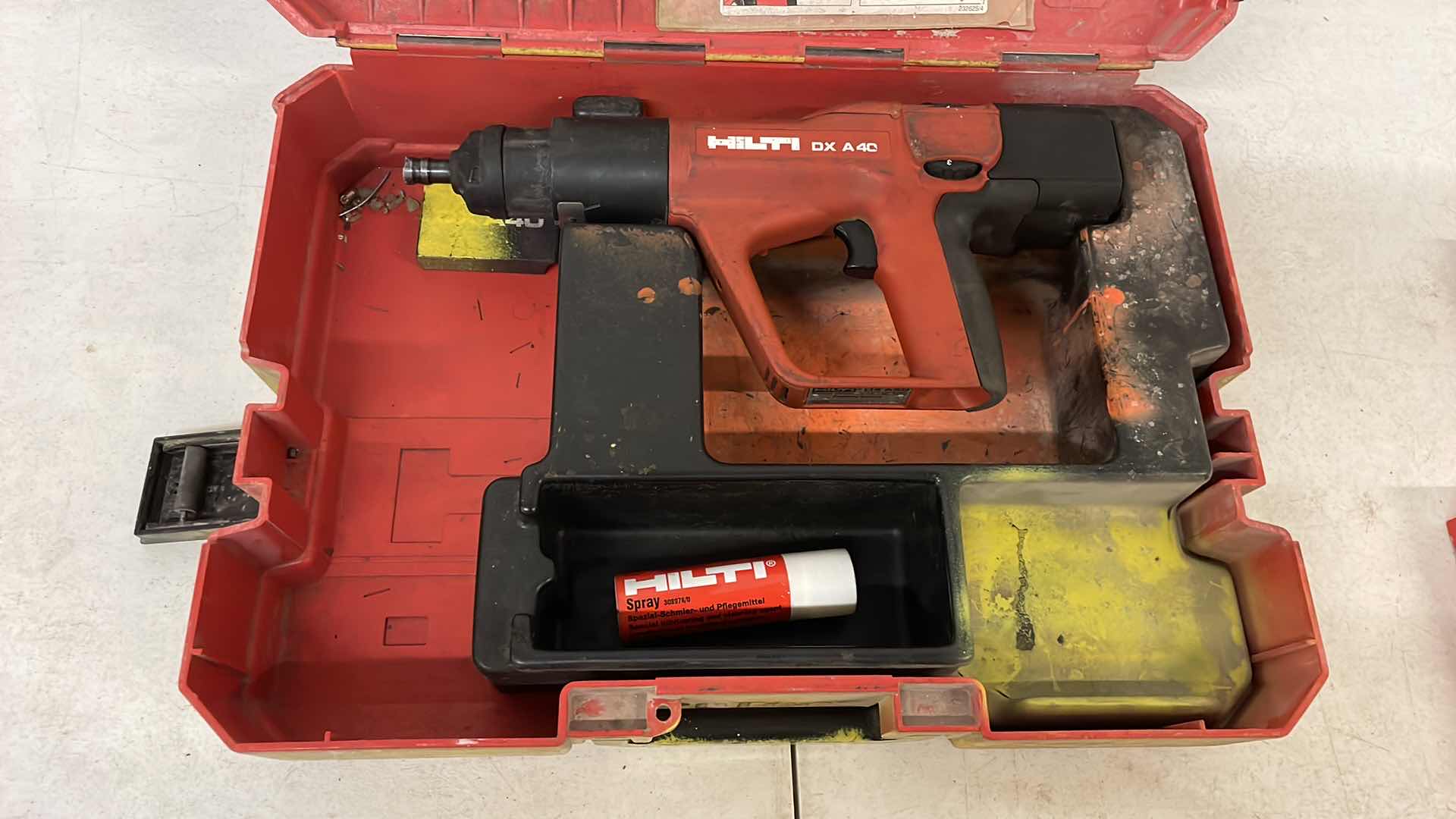 Photo 1 of HILTI DX A40 FASTENING SYSTEM