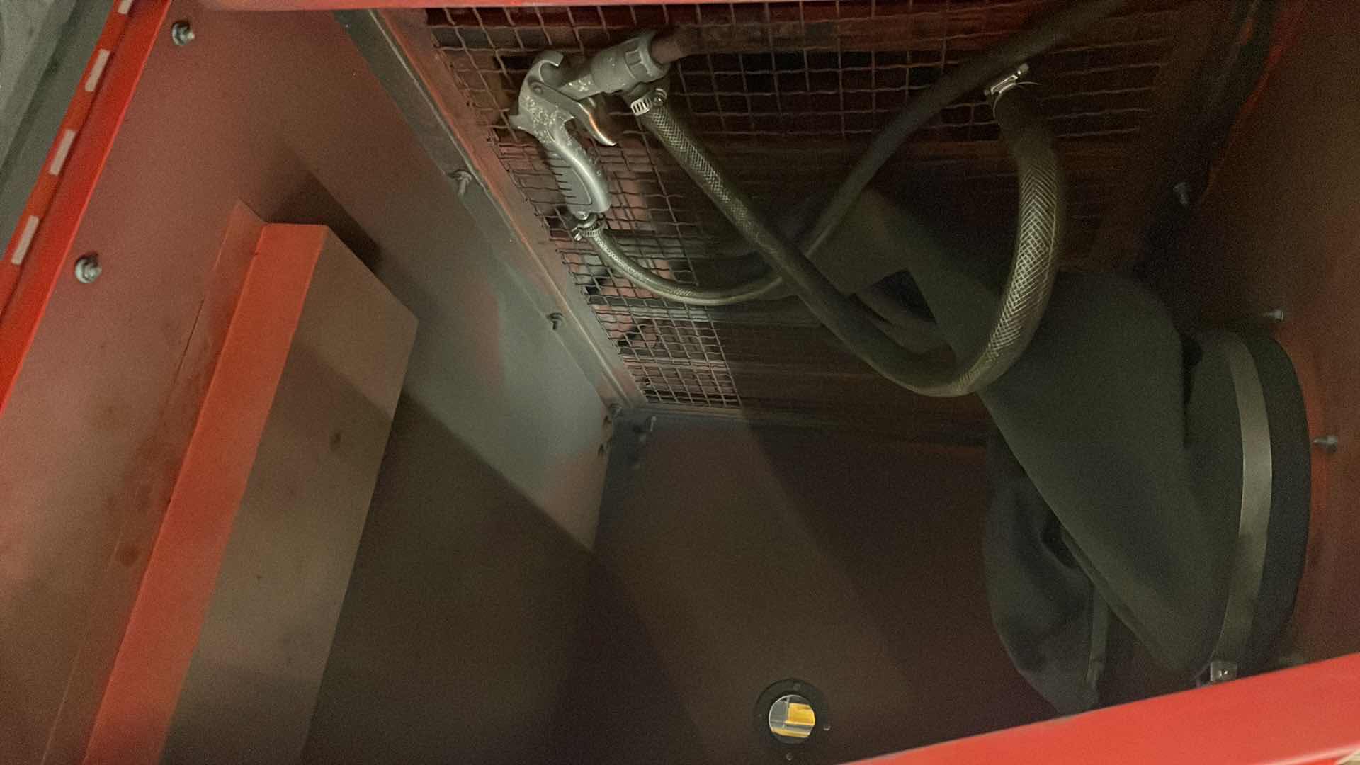 Photo 1 of CENTRAL PNEUMATIC 40LB CAPACITY FLOOR BLAST CABINET