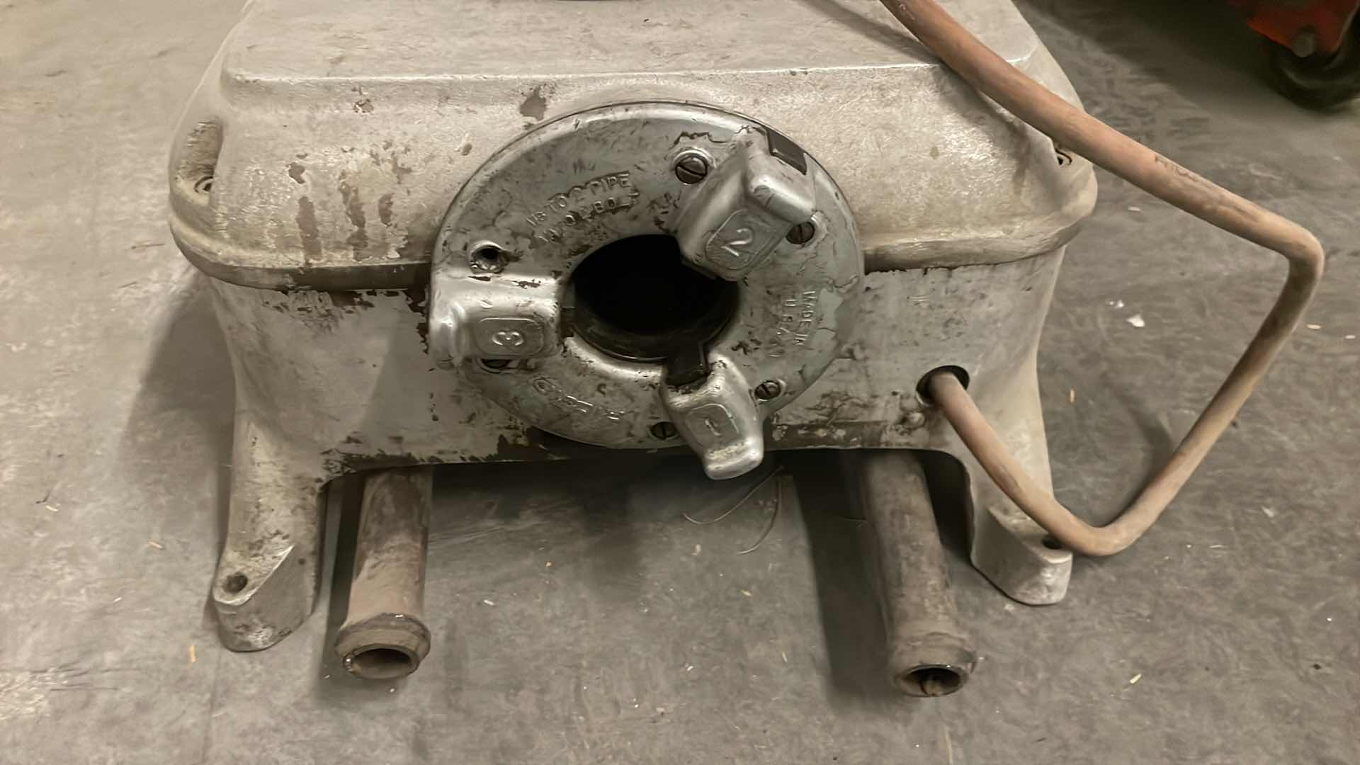 Photo 1 of RIDGID 400A ELECTRIC POWER PIPE THREADER THREADING MACHINE 120V