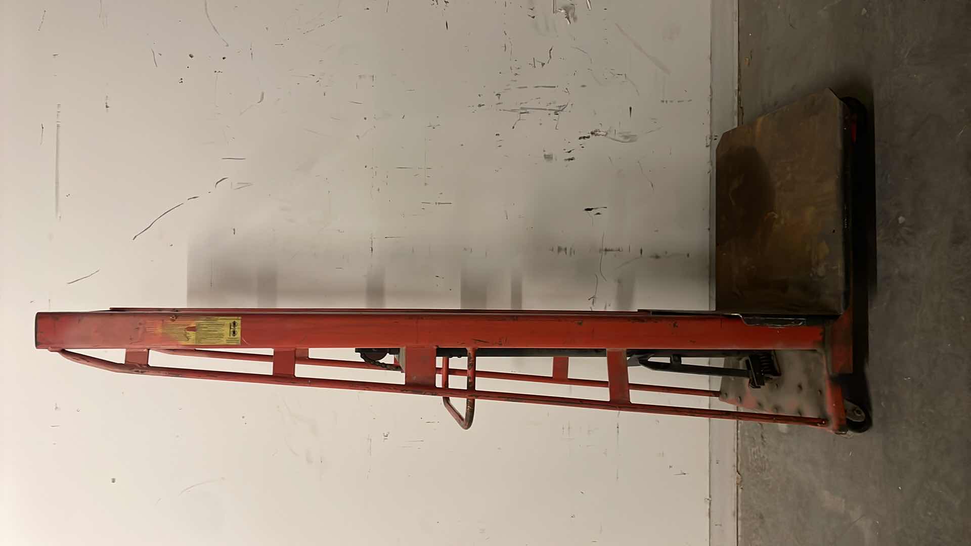 Photo 1 of WESCO HYDRAULIC STACKER JACK W/ 24" PLATFORM 260044 1000 LB CAPACITY MODEL ESPL-80-2424