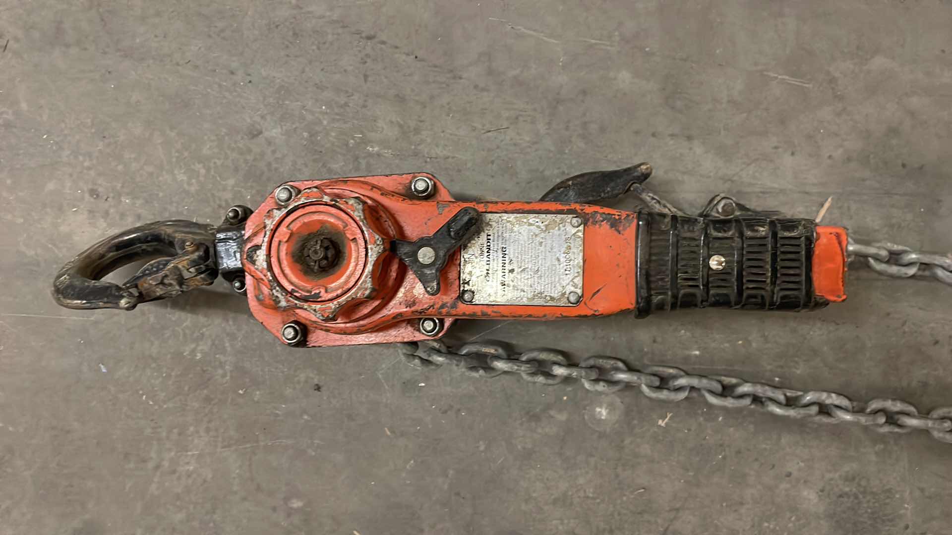 Photo 4 of CM BANDIT 1-1/2 TON HAND OPERATED CHAIN HOIST LEVER HOIST, 10’ CHAIN LENGTH