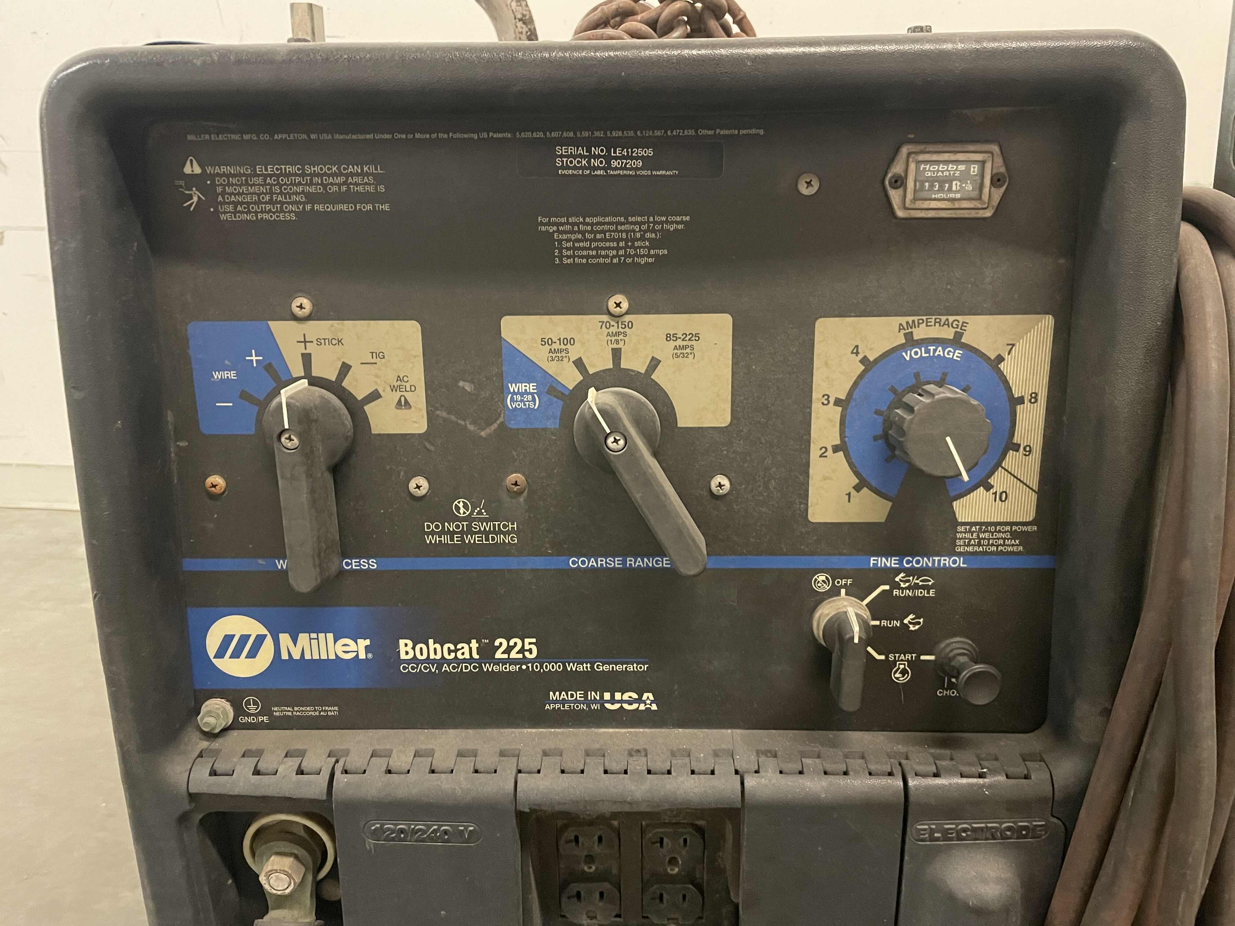Photo 4 of MILLER BOB CAT WELDER 225 STICK AC/DC WELDER 10,000 WATT GENERATOR USA 1137 HOURS