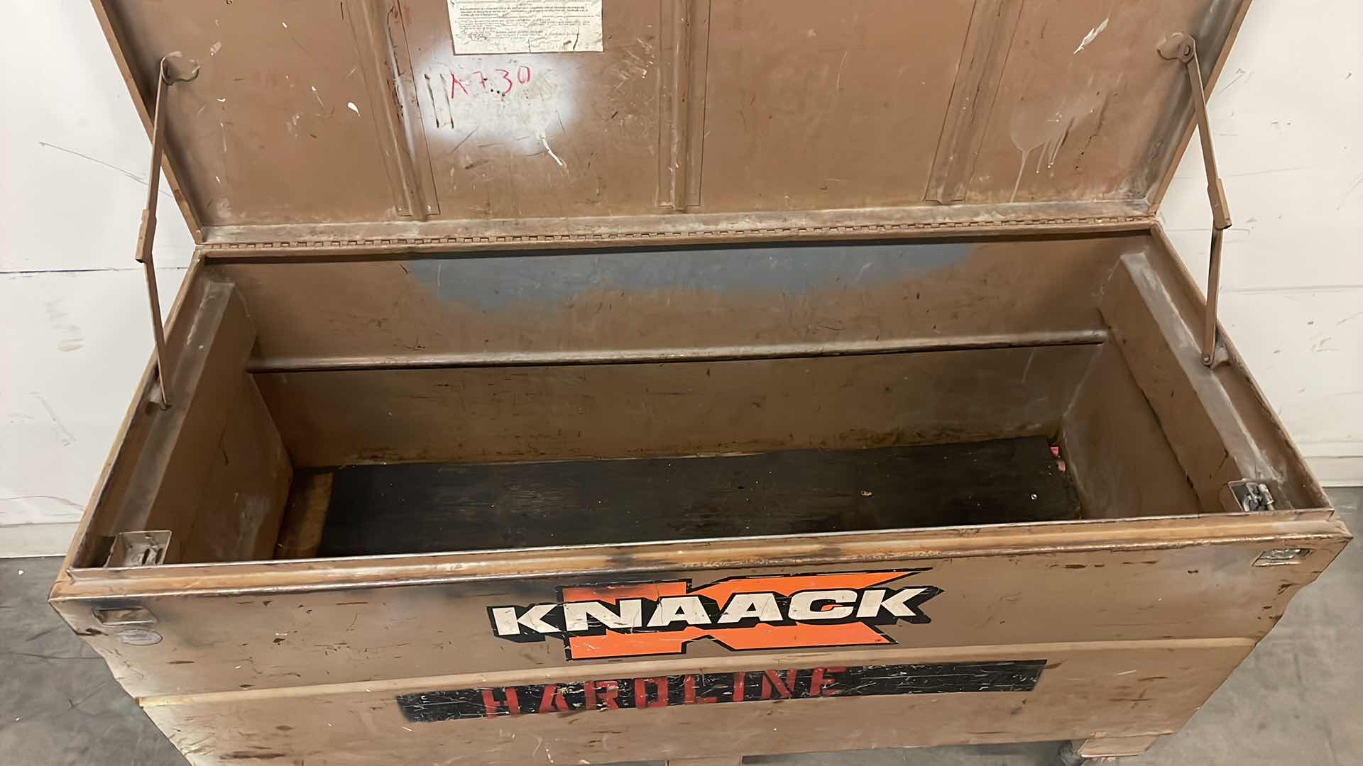 Photo 1 of KNAACK JOBMASTER ON WHEELS 60” x 24” x 24”