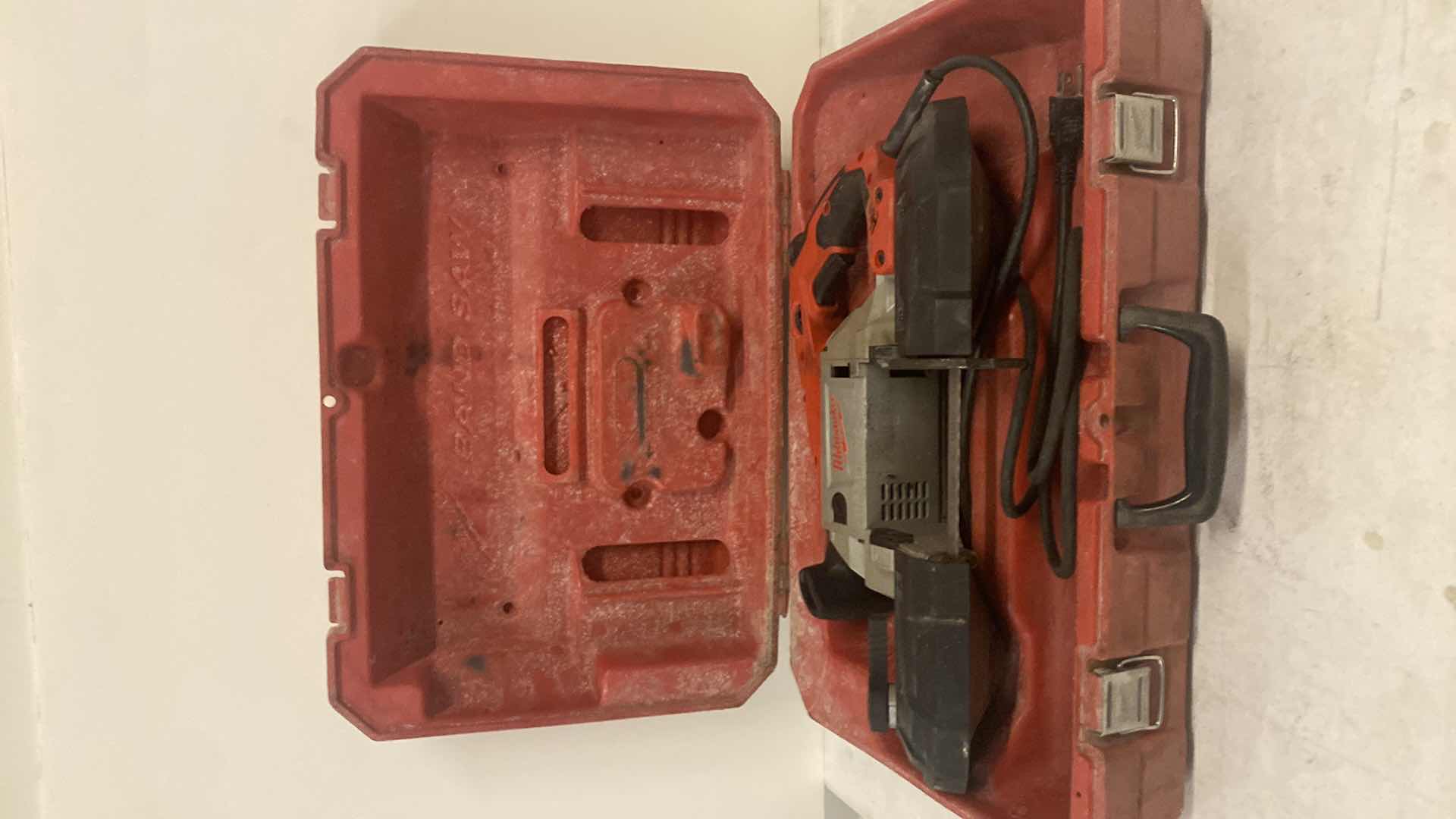 Photo 1 of MILWAUKEE DEEP CUT VARIABLE SPEED BAND SAW KIT 
6232-20