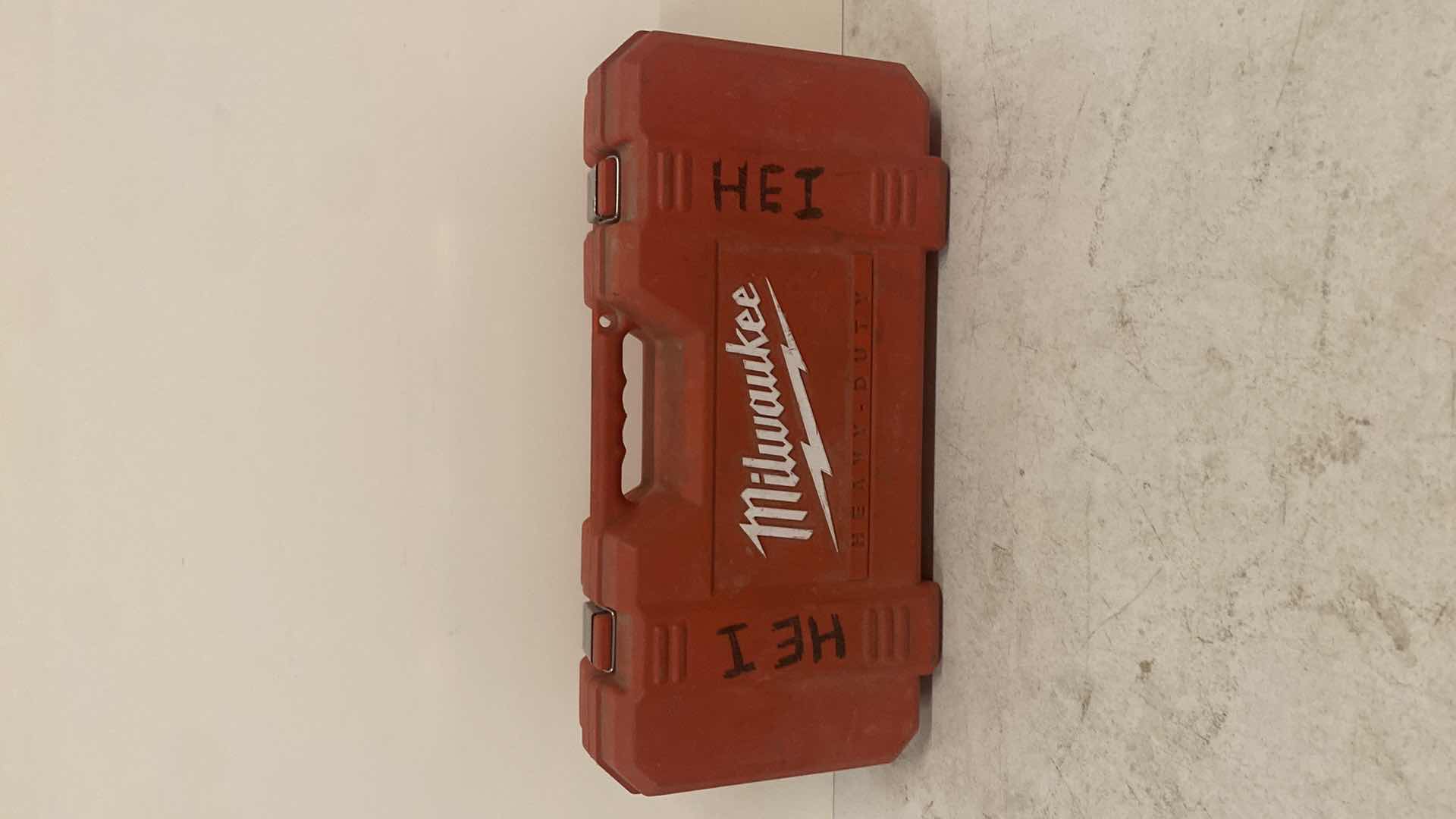 Photo 1 of MILWAUKEE SAWZALL RECIP SAW KIT 
6519-31