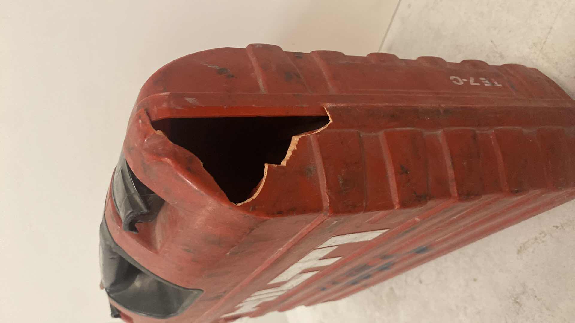 Photo 2 of HILTI TE7-C CORDED ROTARY HAMMER DRILL WITH CASE + BITS