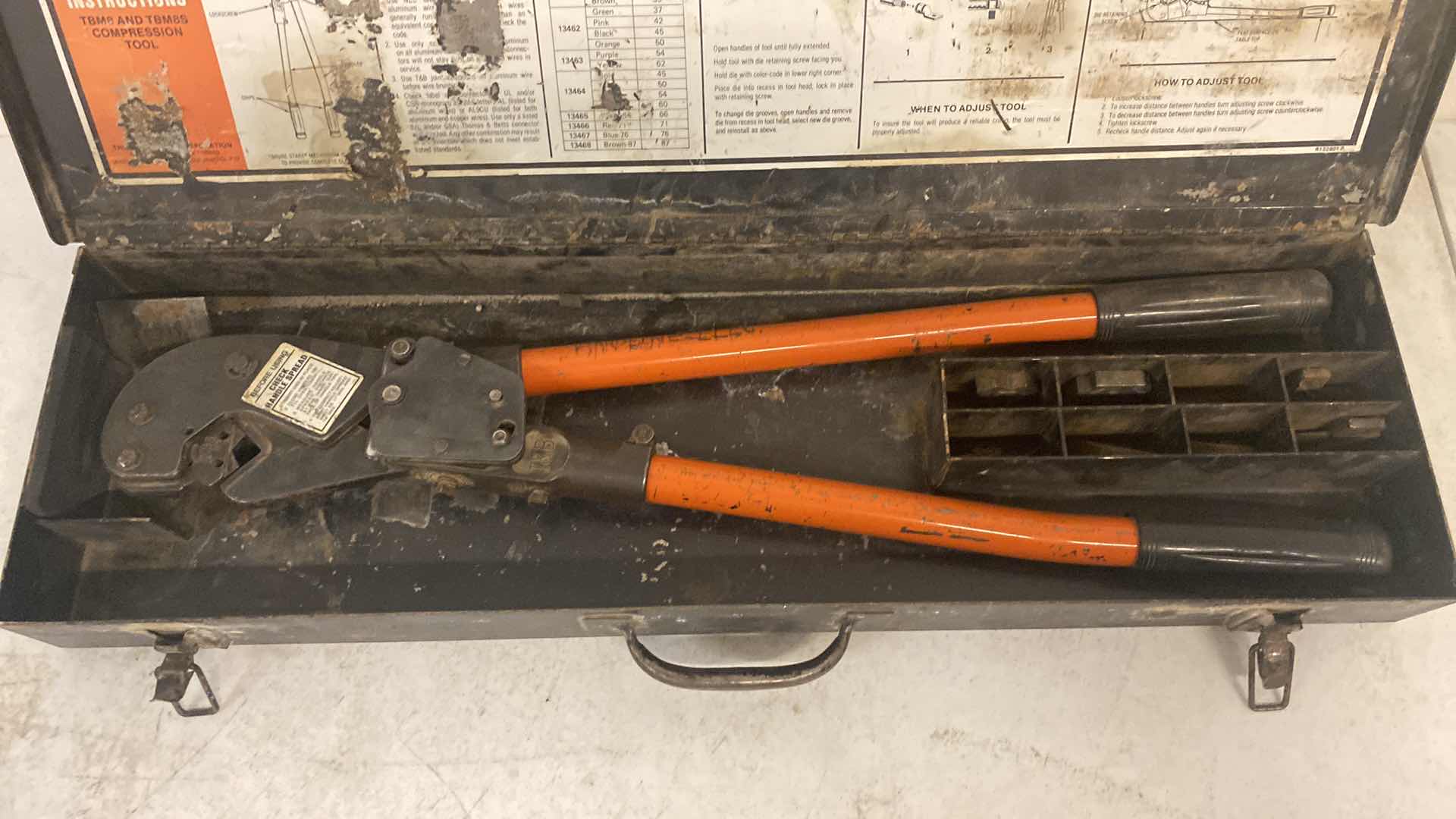 Photo 1 of T&B TBM8 AND TBM8S COMPRESSION TOOL