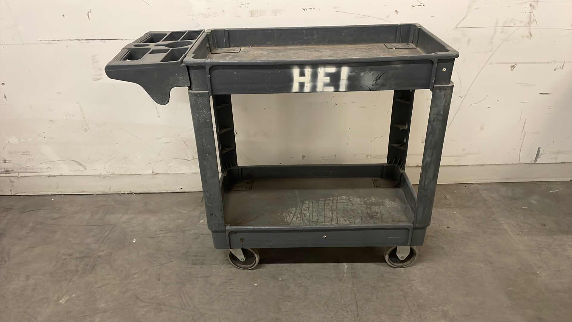 Photo 1 of UTILITY CART 17” x 31”