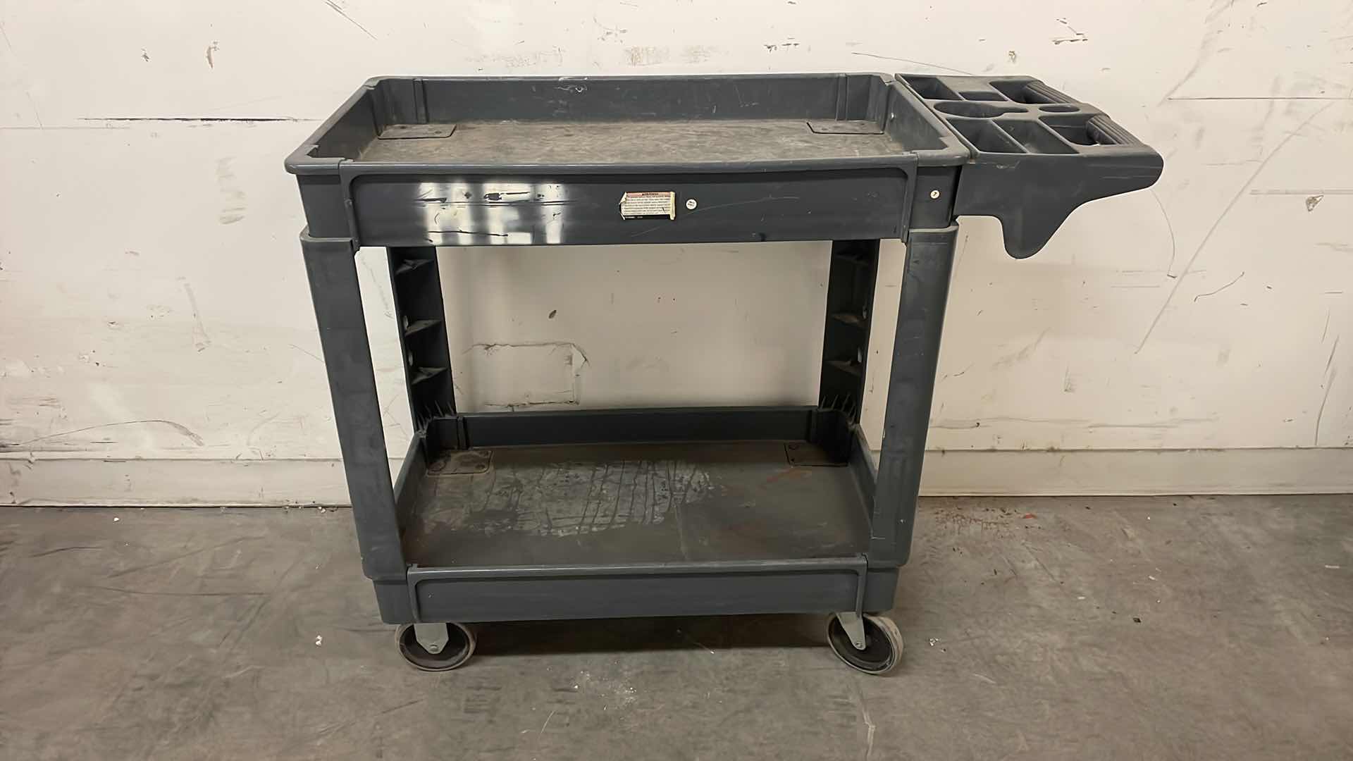 Photo 1 of UTILITY CART 17” x 31”