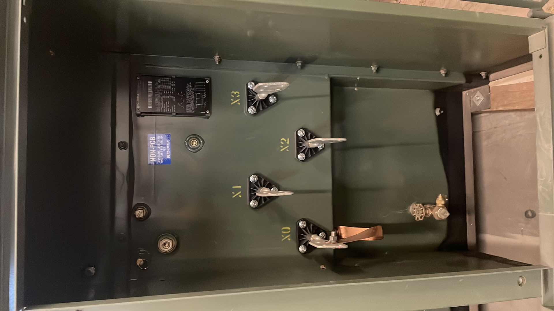 Photo 5 of PAUWELS TRANSFORMER 75 KVA 3-PHASE PAD-MOUNT TRANSFORMER HV 4160 DELTA LV 480Y/277 WITH LOADBREAK BUSHINGS