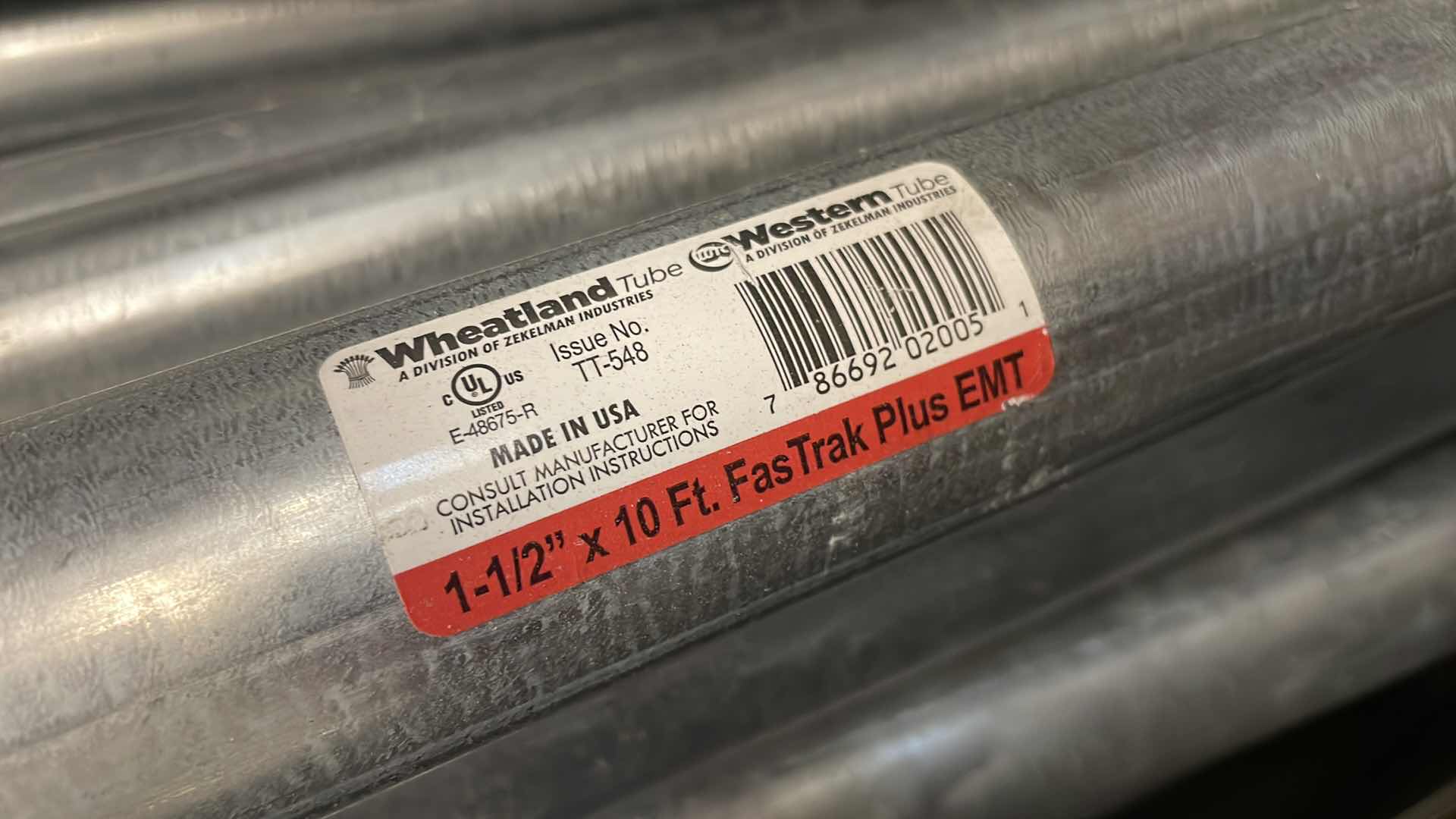 Photo 1 of WESTERN TUBE ELECTRICAL METALLIC TUBING 1-1/2"x 120" FASTRAK PLUS EMT CONDUIT