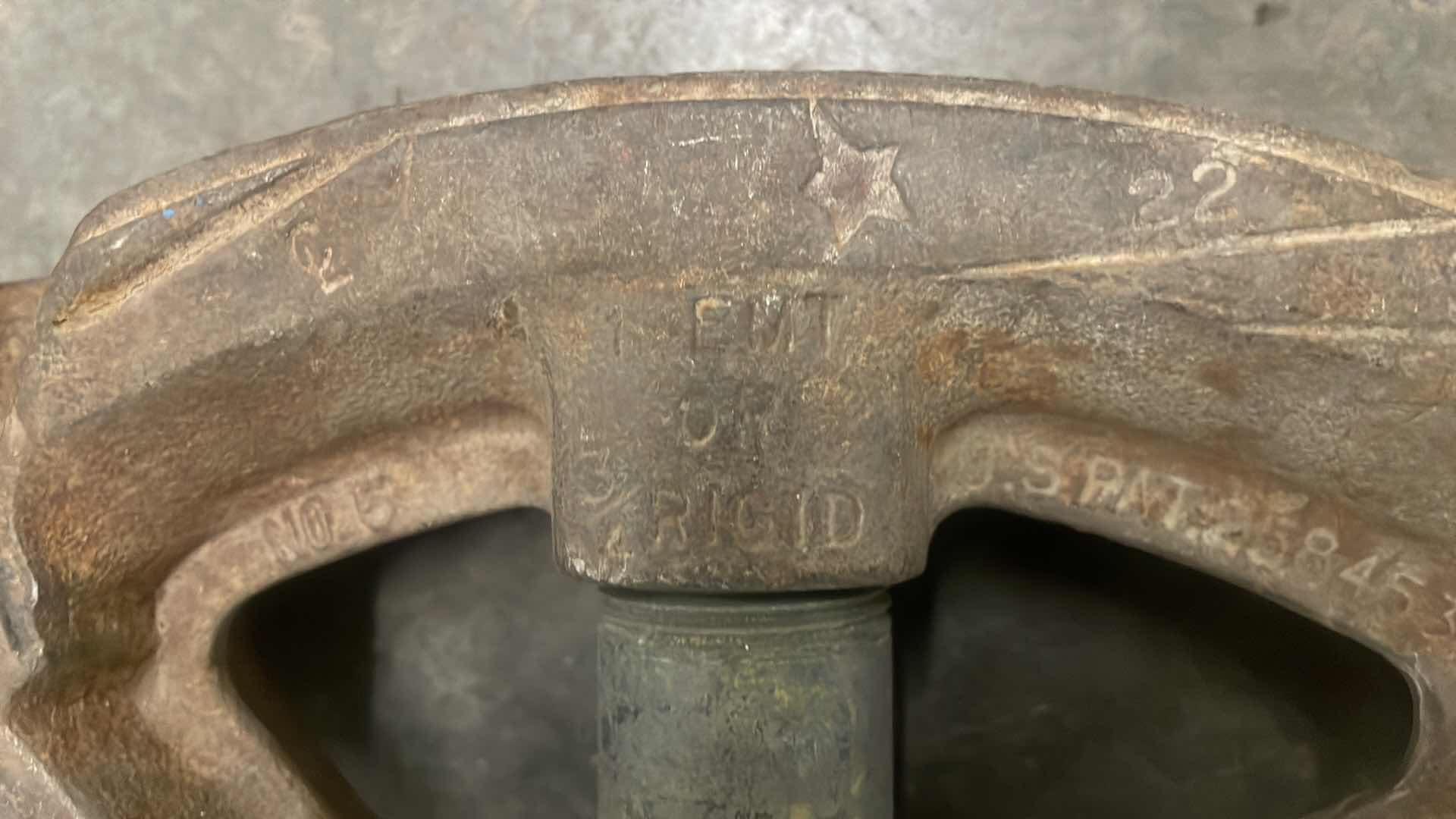 Photo 1 of BENFIELD POWER JACK FOOT PRESS 1" EMT 3/4" RIGID PIPE CONDUIT BENDER