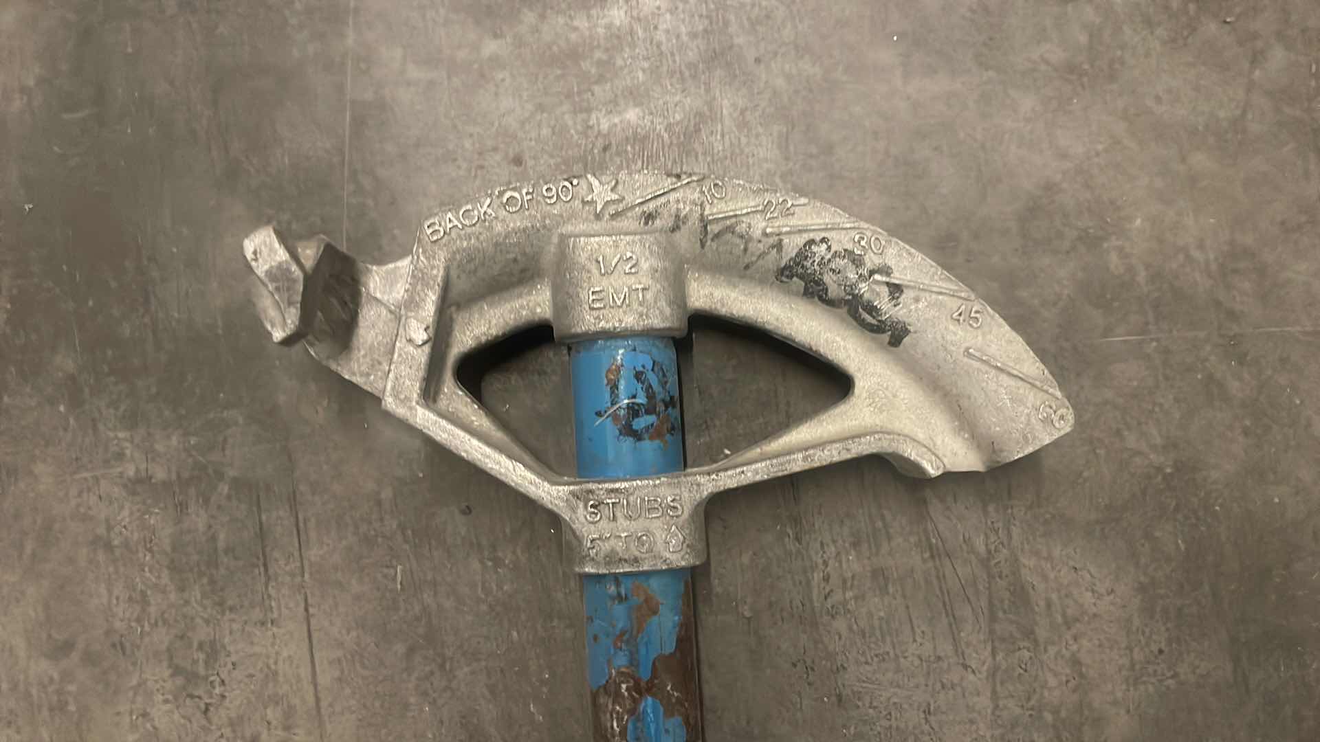 Photo 4 of ALUMINUM BENDER W/HANDLE 1/2" EMT