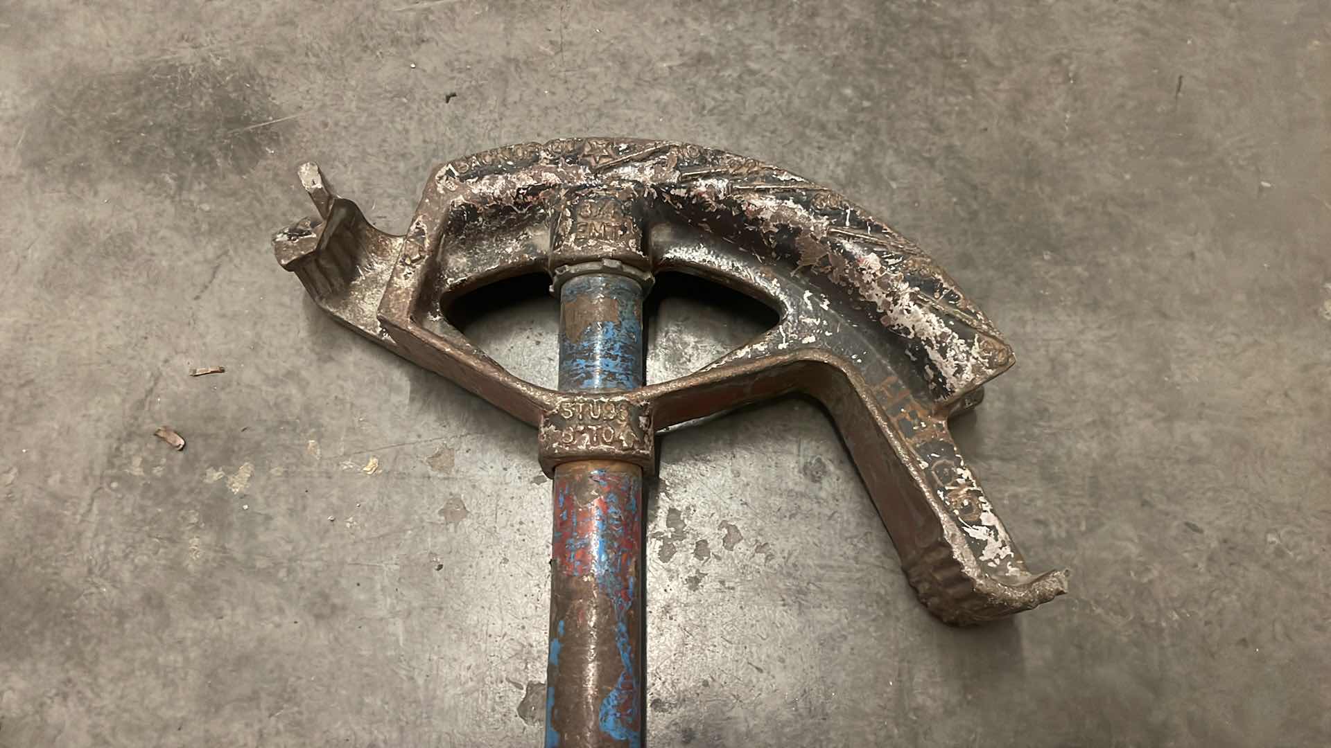 Photo 4 of DUCTILE IRON BENDER 74-002 W/HANDLE - 3/4" EMT, 1/2" RIGID & 1/2" IMC