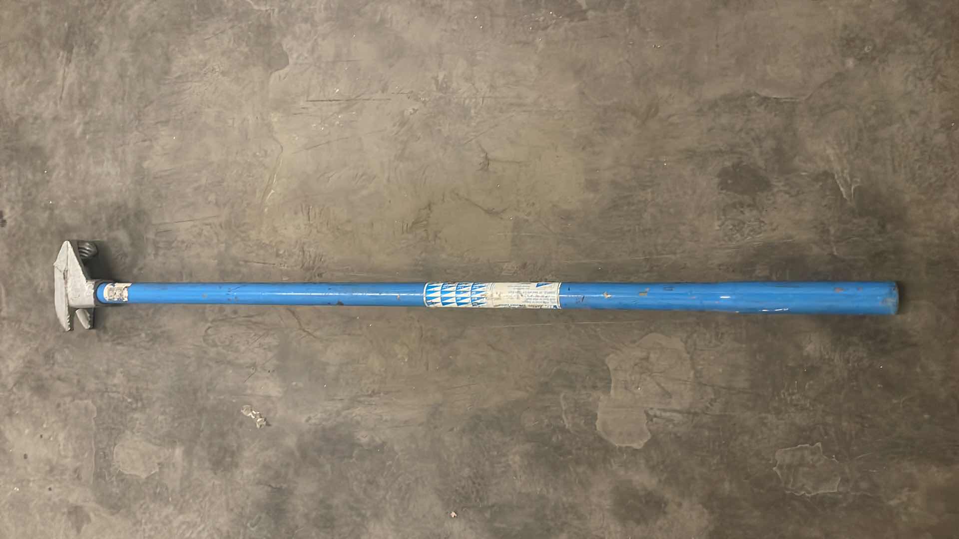 Photo 1 of IDEAL 74-019 ND 3445-2 CONDUIT BENDER HANDLE WITH IDEAL 74-011 DUCTILE IRON HICKEY FOR 3/4 INCH EMT CONDUIT