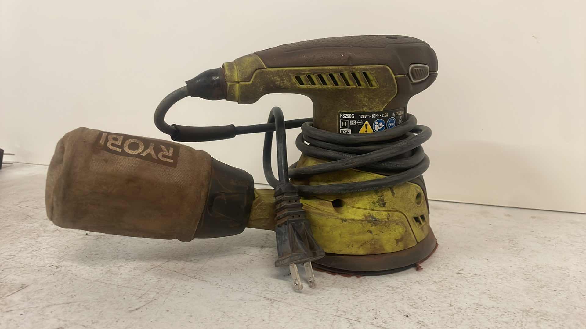 Photo 1 of RYOBI 5" RANDOM ORBIT SANDER