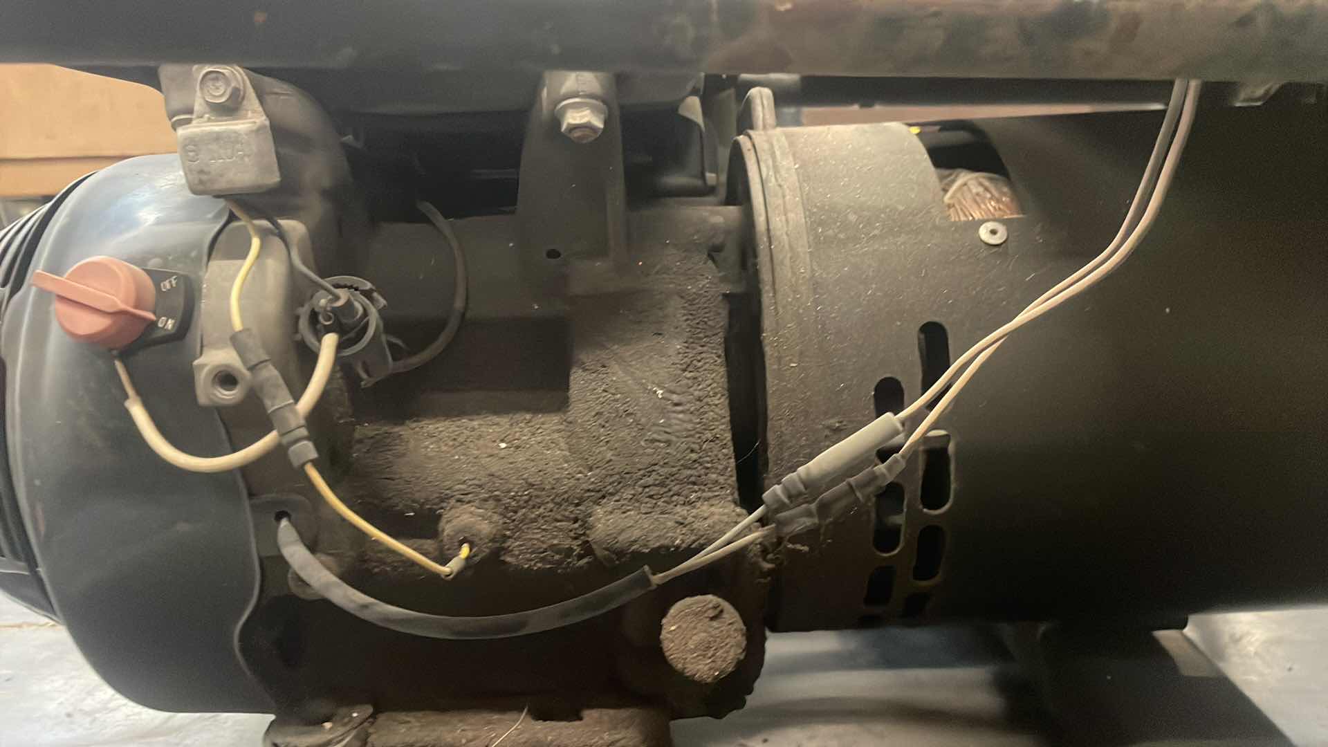 Photo 1 of MILLER BLUE-STAR 6000 WELDER/GENERATOR 867 HOURS